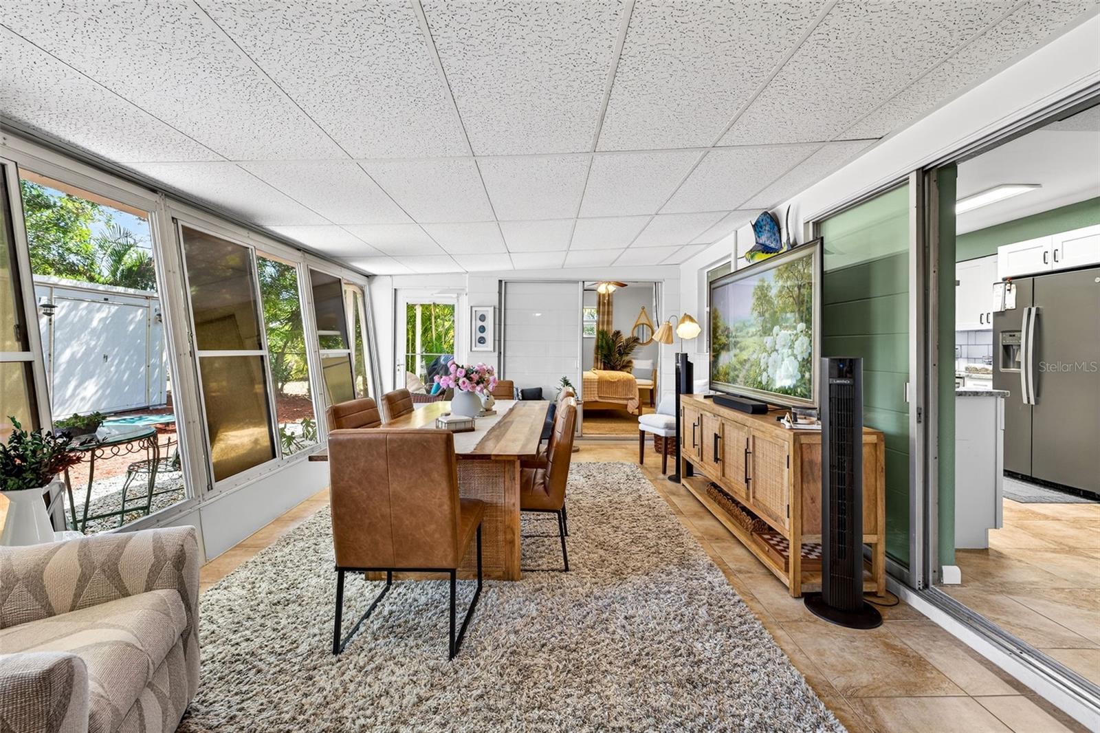 Image 23 of 52 For 9925 47th Avenue N