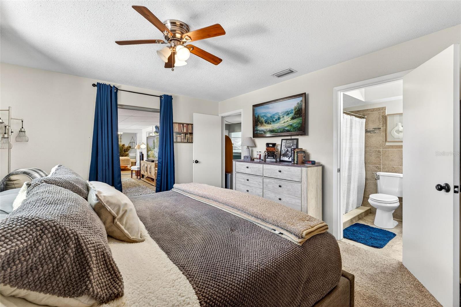 Image 34 of 52 For 9925 47th Avenue N