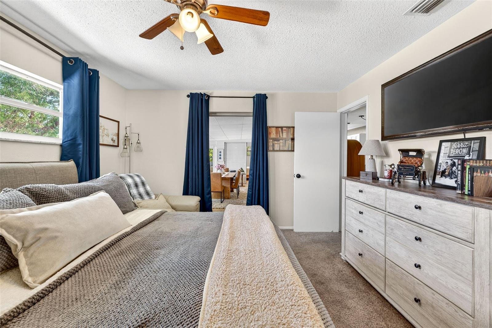 Image 35 of 52 For 9925 47th Avenue N