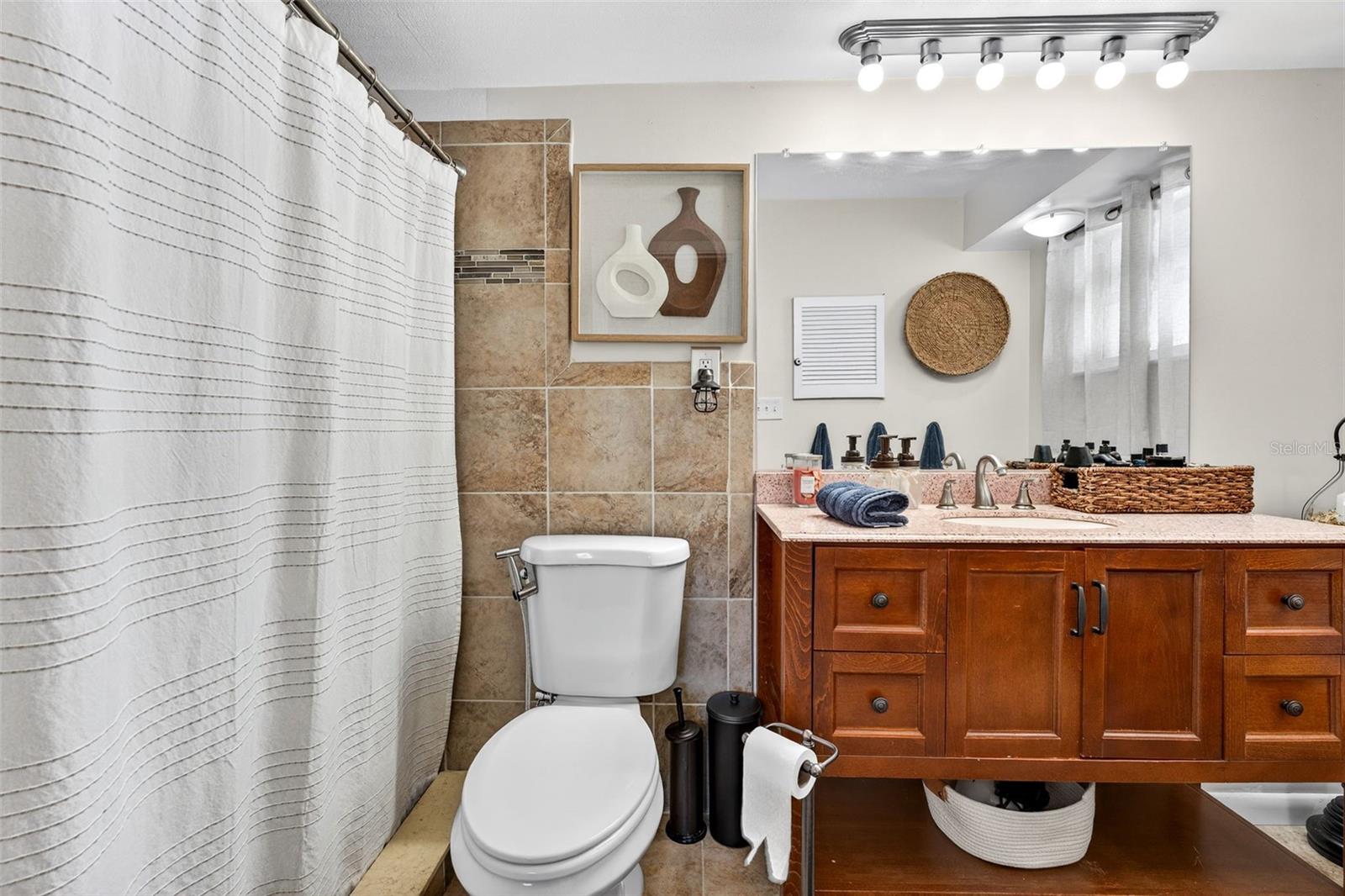 Image 36 of 52 For 9925 47th Avenue N