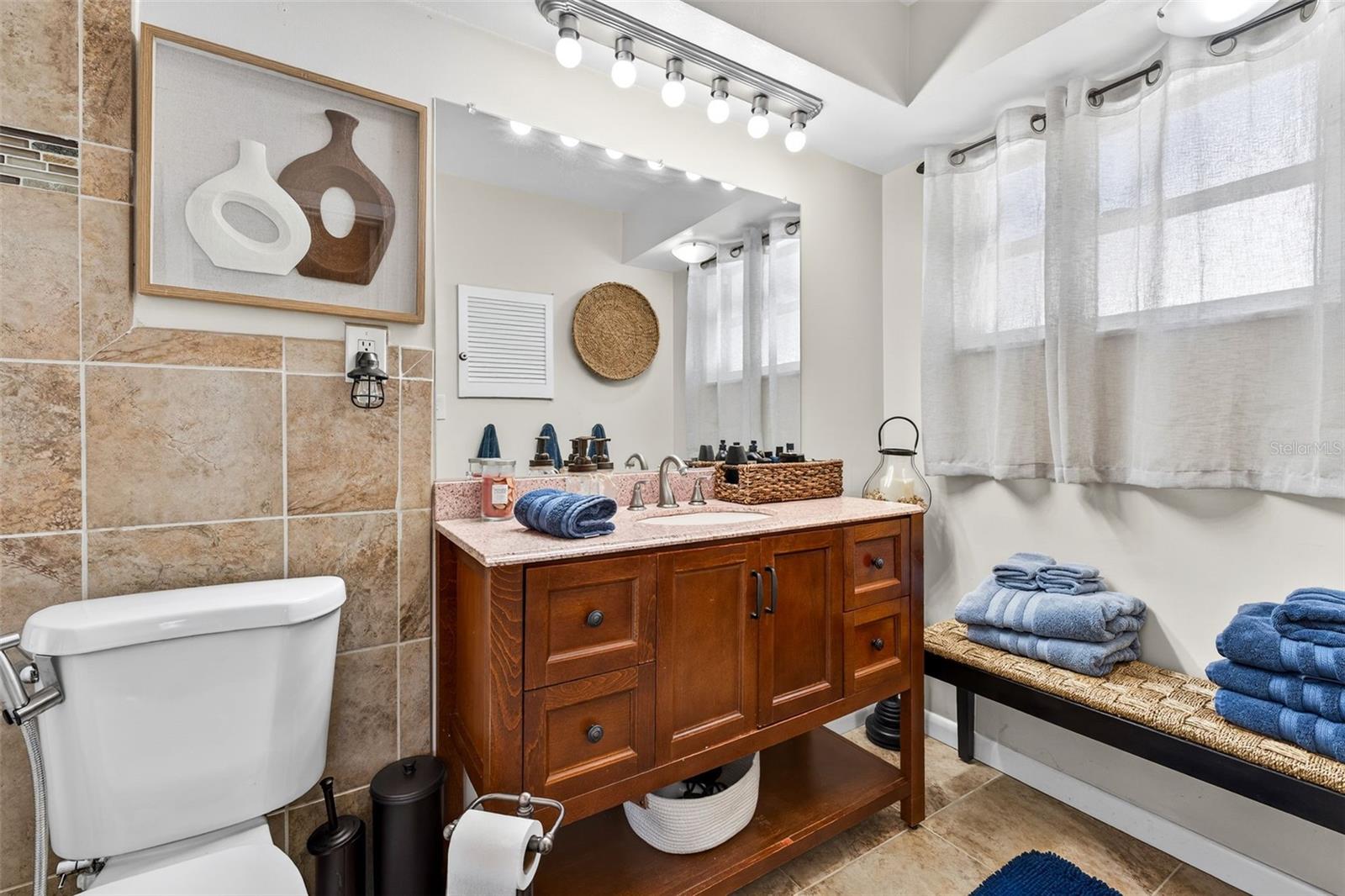 Image 37 of 52 For 9925 47th Avenue N