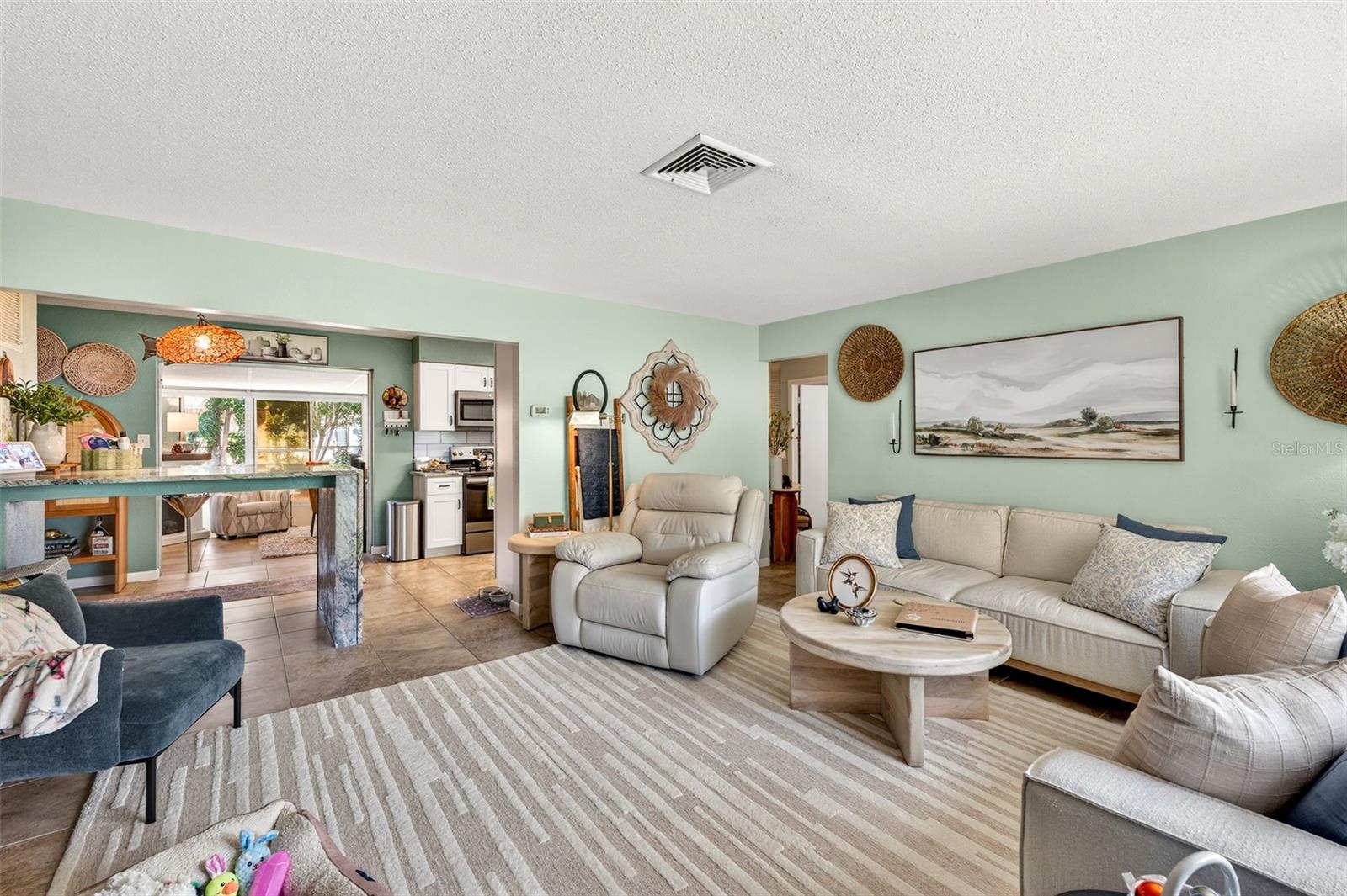 Image 9 of 52 For 9925 47th Avenue N