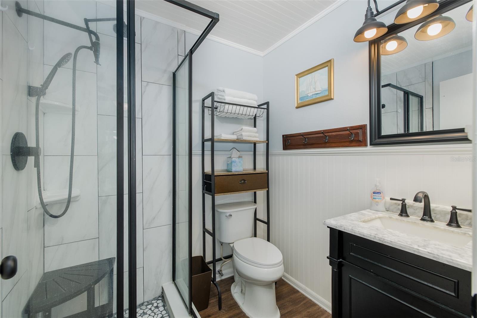 Listing photo id 20 for 6651 Timbercove Lane