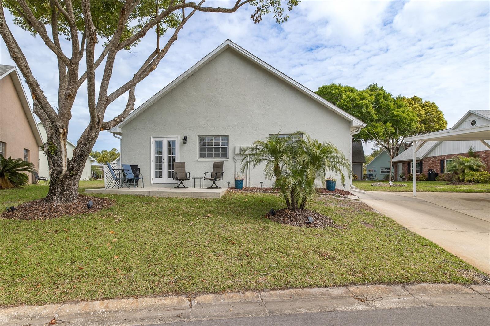 Listing photo id 27 for 6651 Timbercove Lane