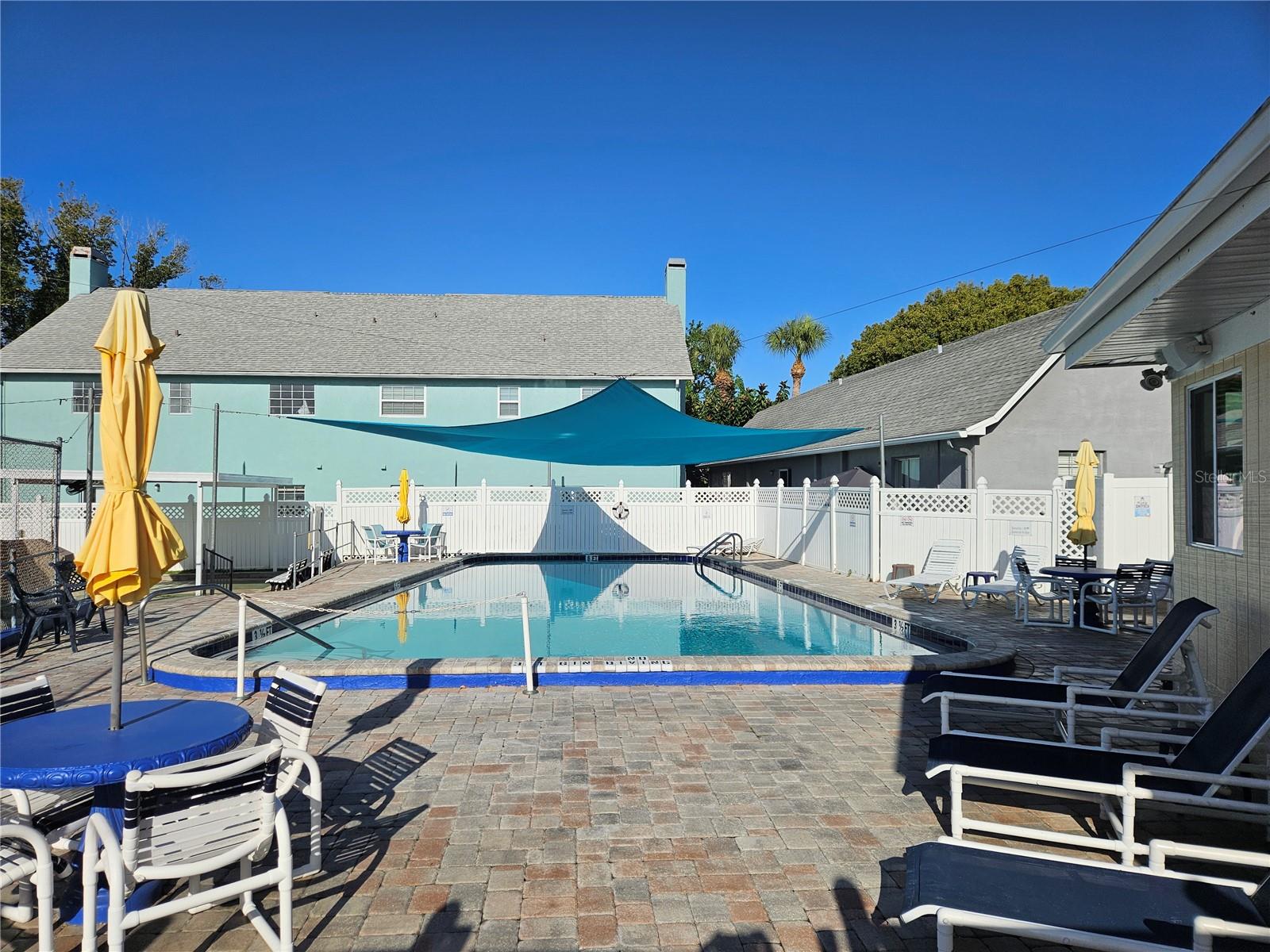 Listing photo id 31 for 6651 Timbercove Lane