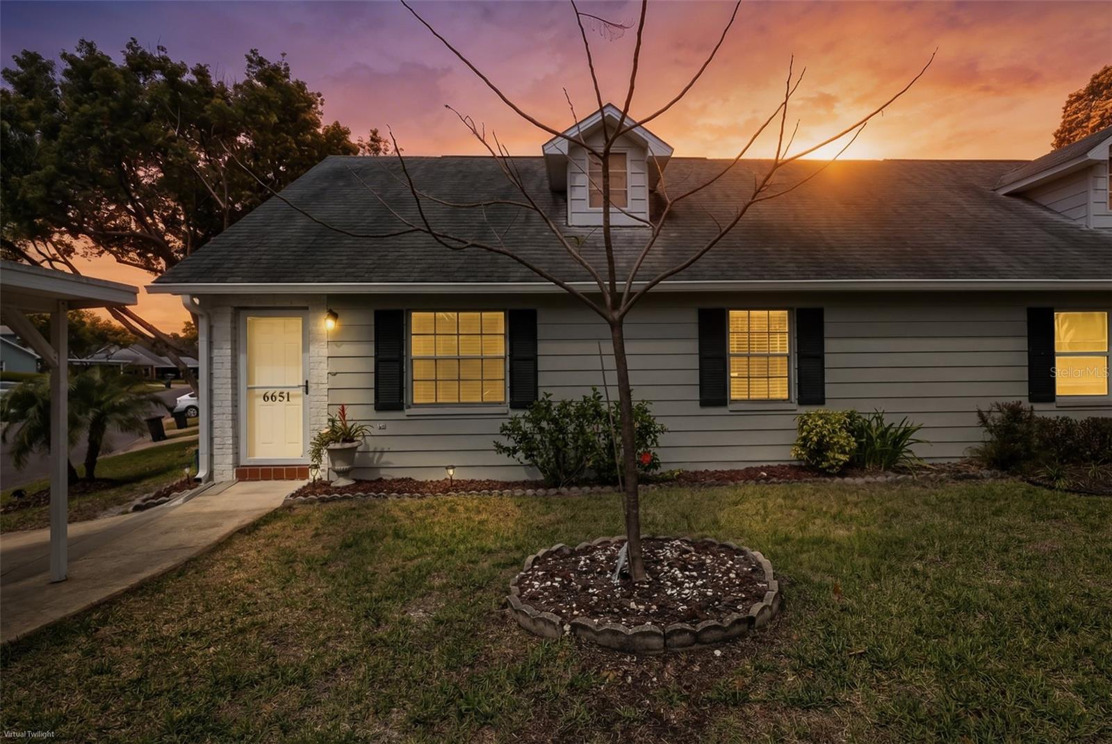 Listing photo id 37 for 6651 Timbercove Lane