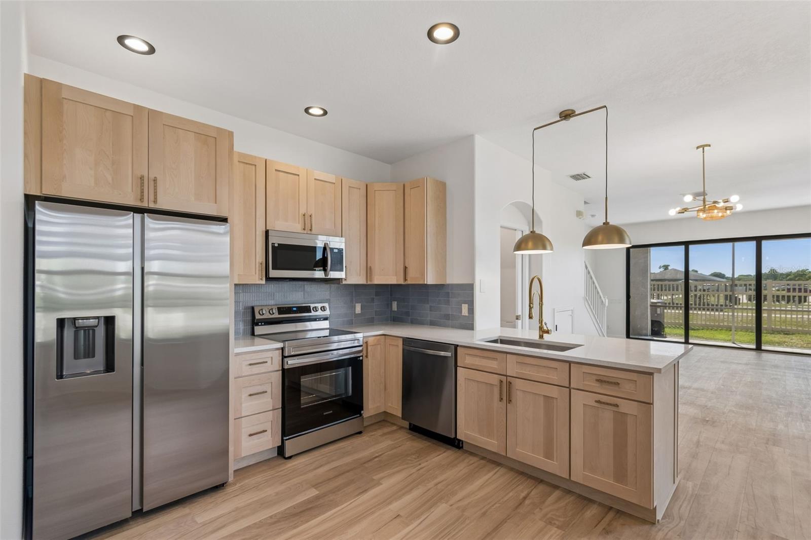 Image 10 of 77 For 6054 54th Street N