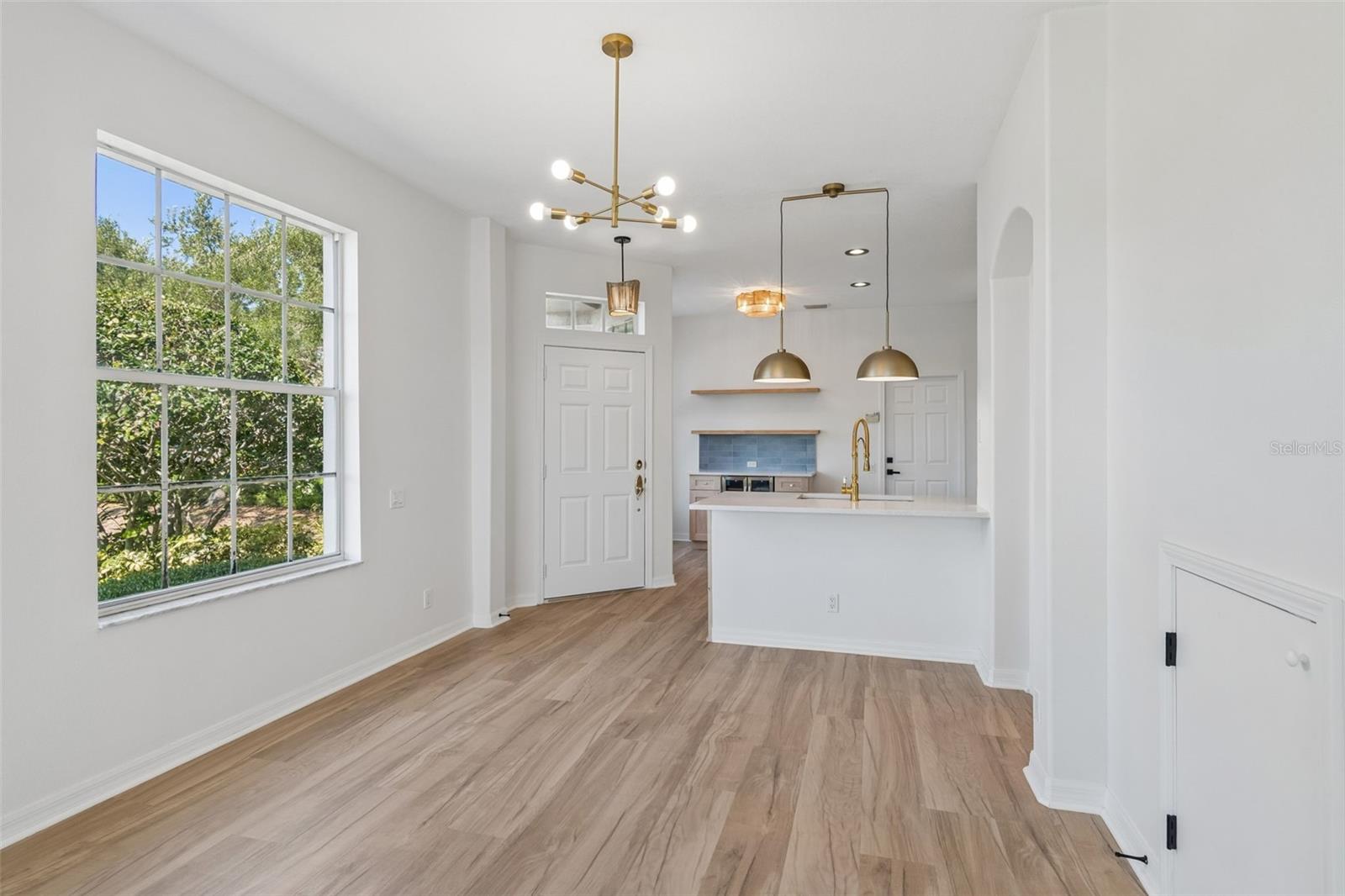 Image 24 of 77 For 6054 54th Street N