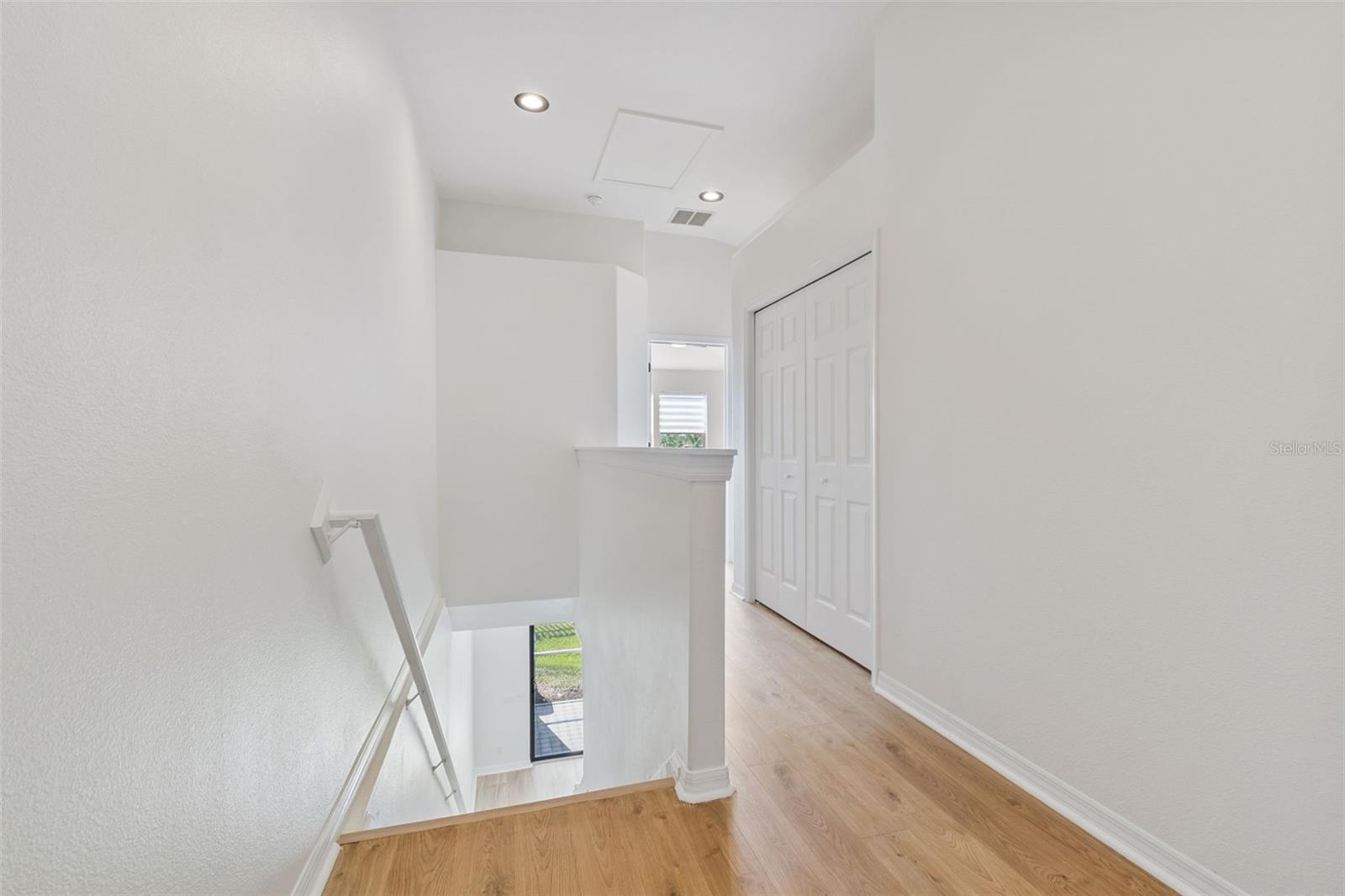 Image 33 of 77 For 6054 54th Street N