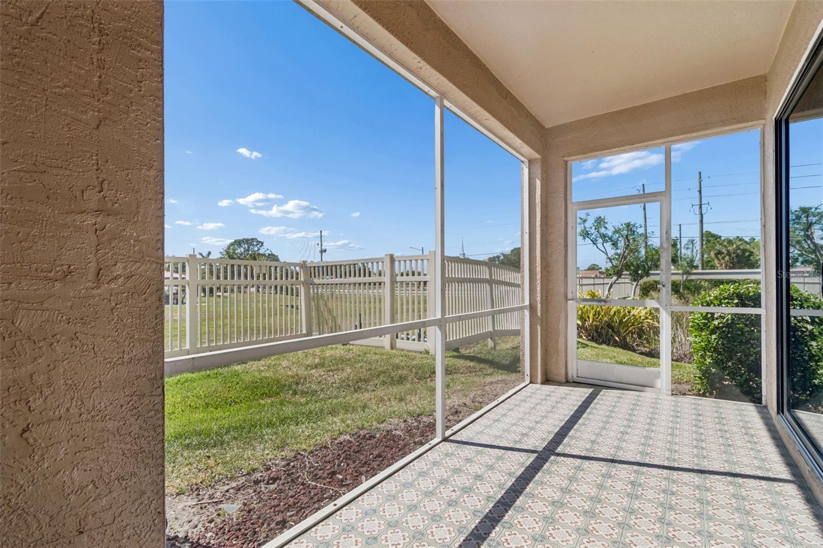 Image 63 of 77 For 6054 54th Street N