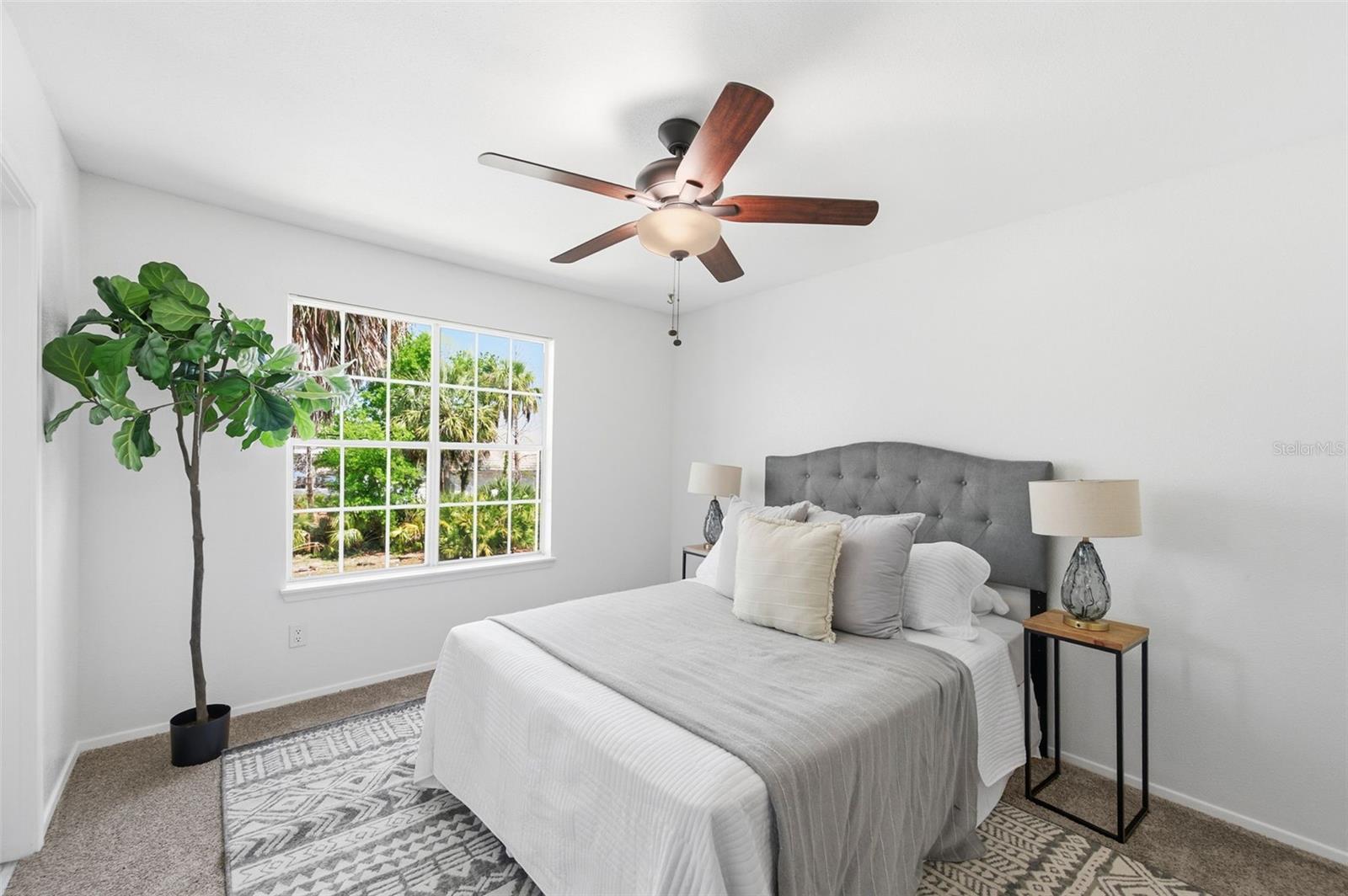 Listing photo id 10 for 9100 Dr Martin Luther King Jr Street N 120