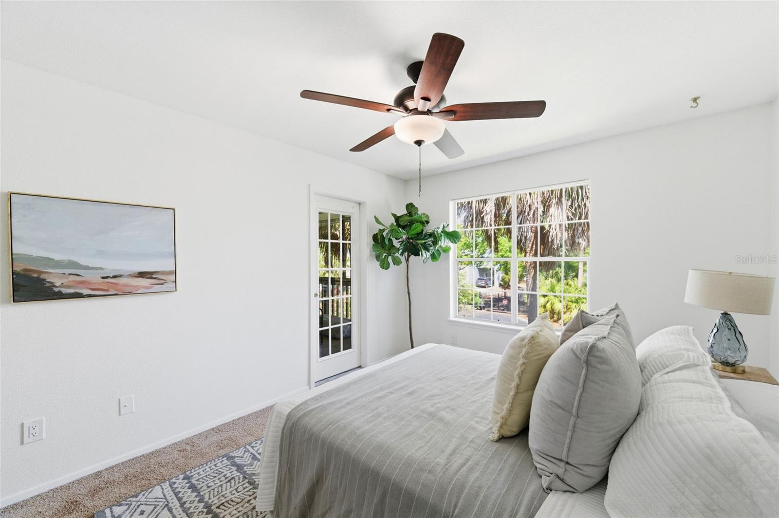 Listing photo id 14 for 9100 Dr Martin Luther King Jr Street N 120