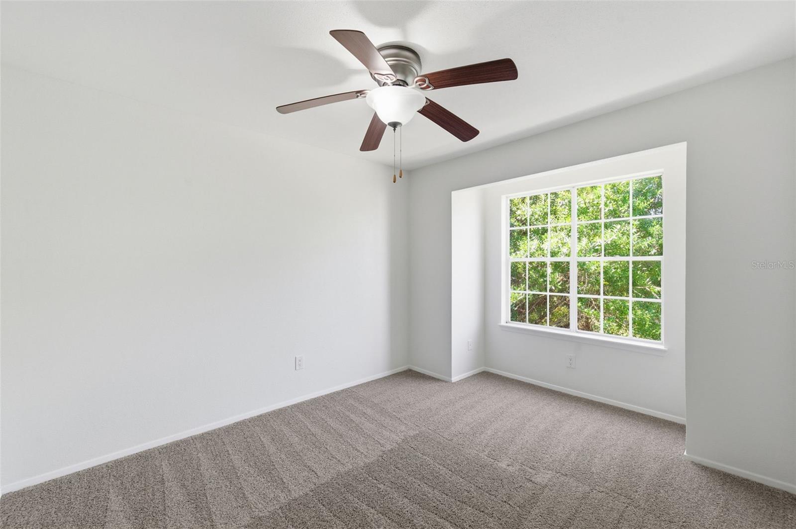 Listing photo id 18 for 9100 Dr Martin Luther King Jr Street N 120