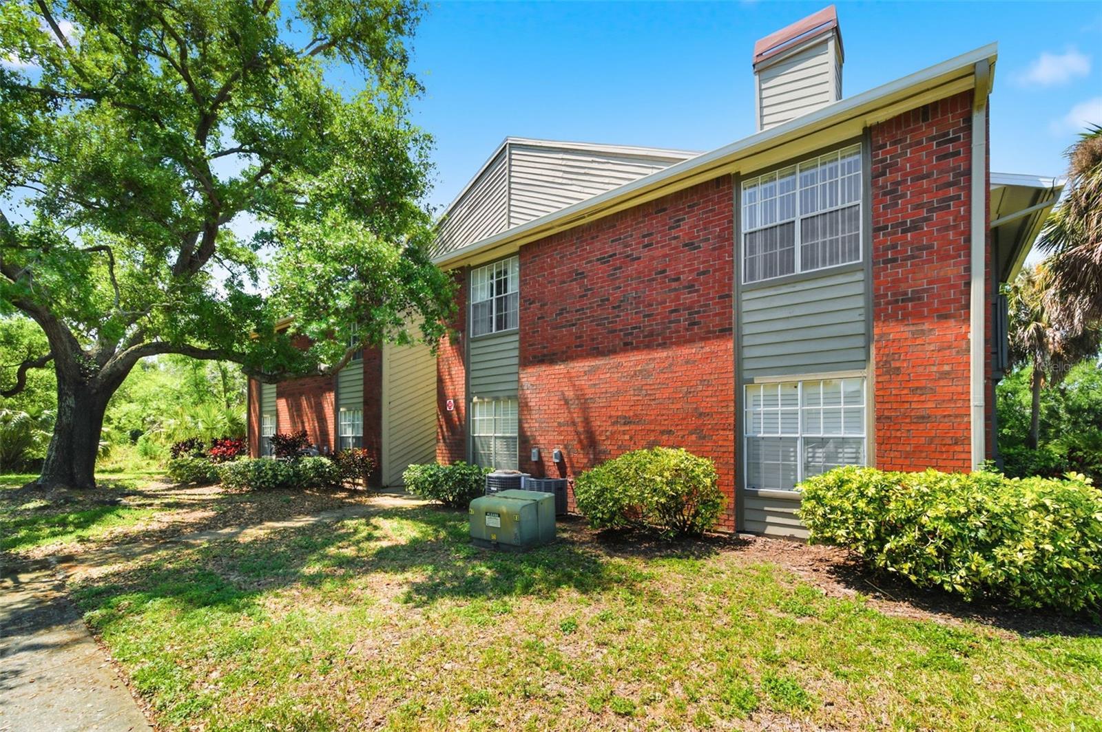 Listing photo id 35 for 9100 Dr Martin Luther King Jr Street N 120