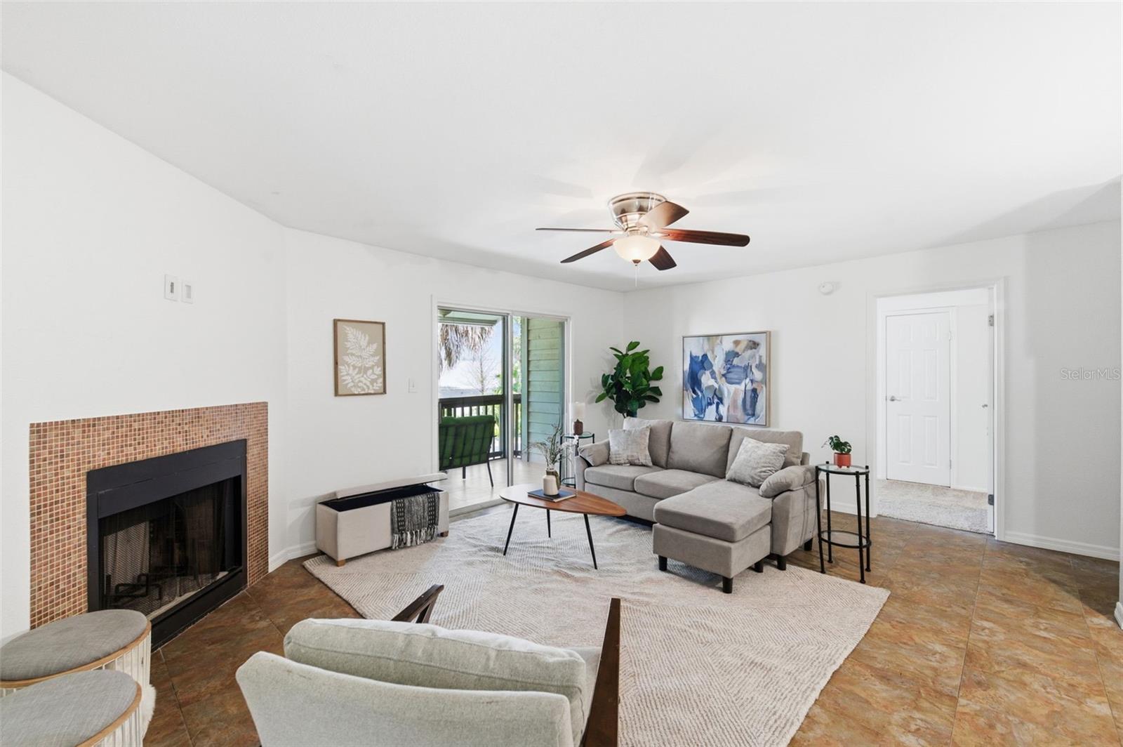 Listing photo id 4 for 9100 Dr Martin Luther King Jr Street N 120