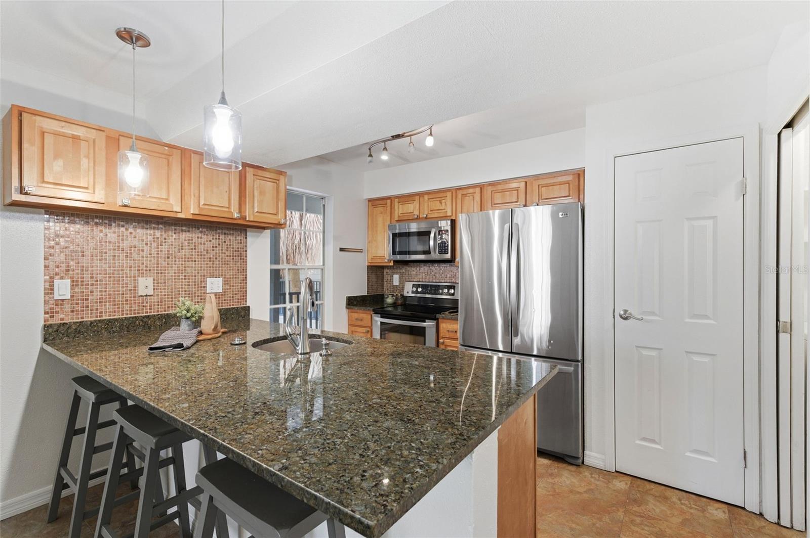 Listing photo id 7 for 9100 Dr Martin Luther King Jr Street N 120