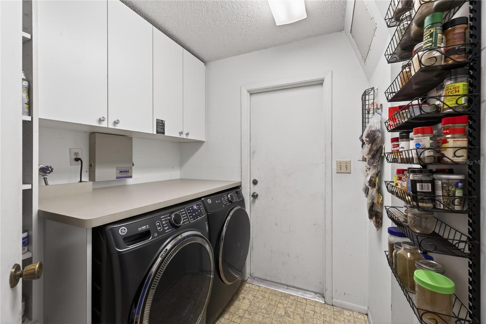 Image 18 of 23 For 7226 Bramblewood Drive