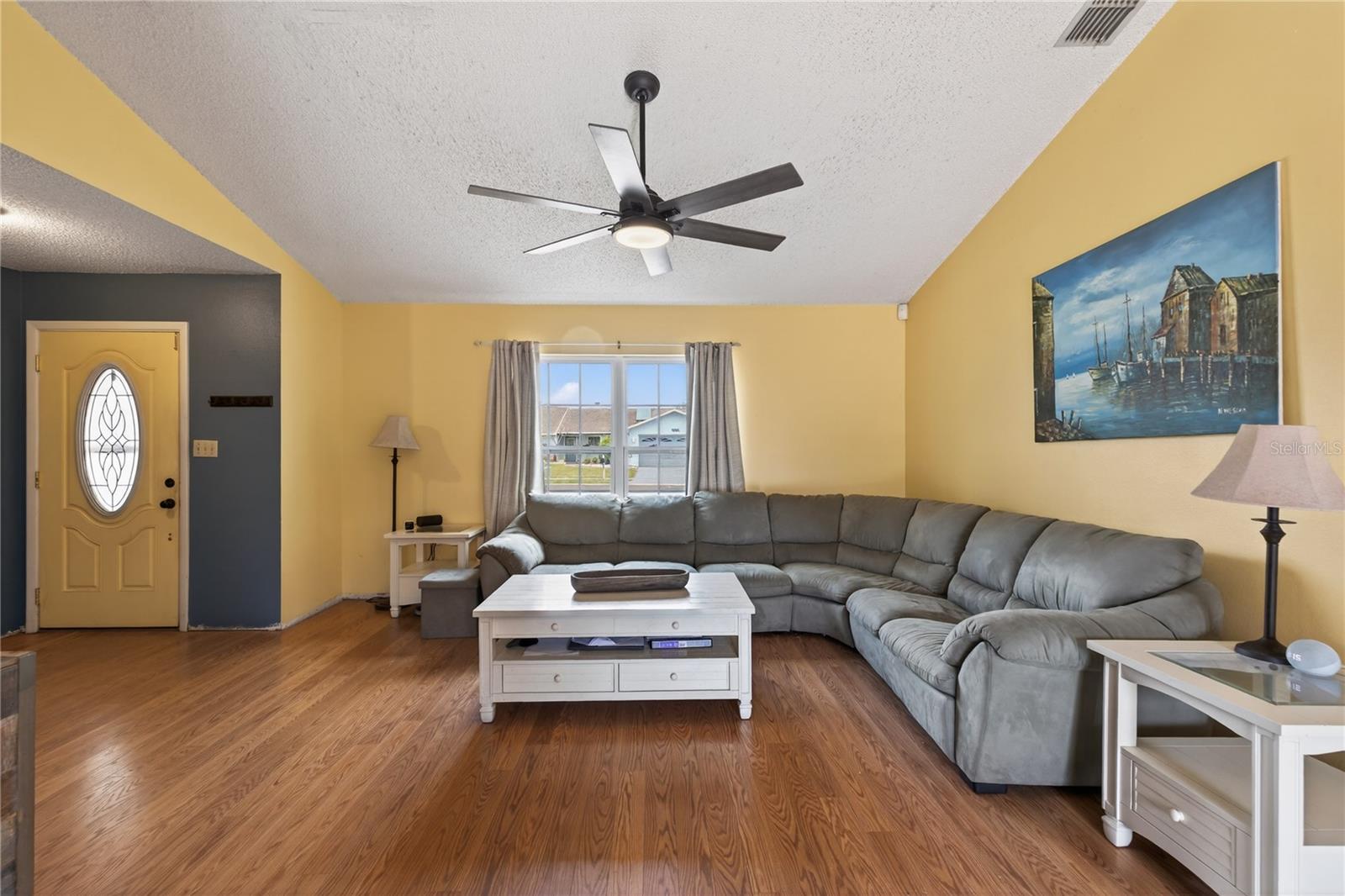 Image 3 of 23 For 7226 Bramblewood Drive