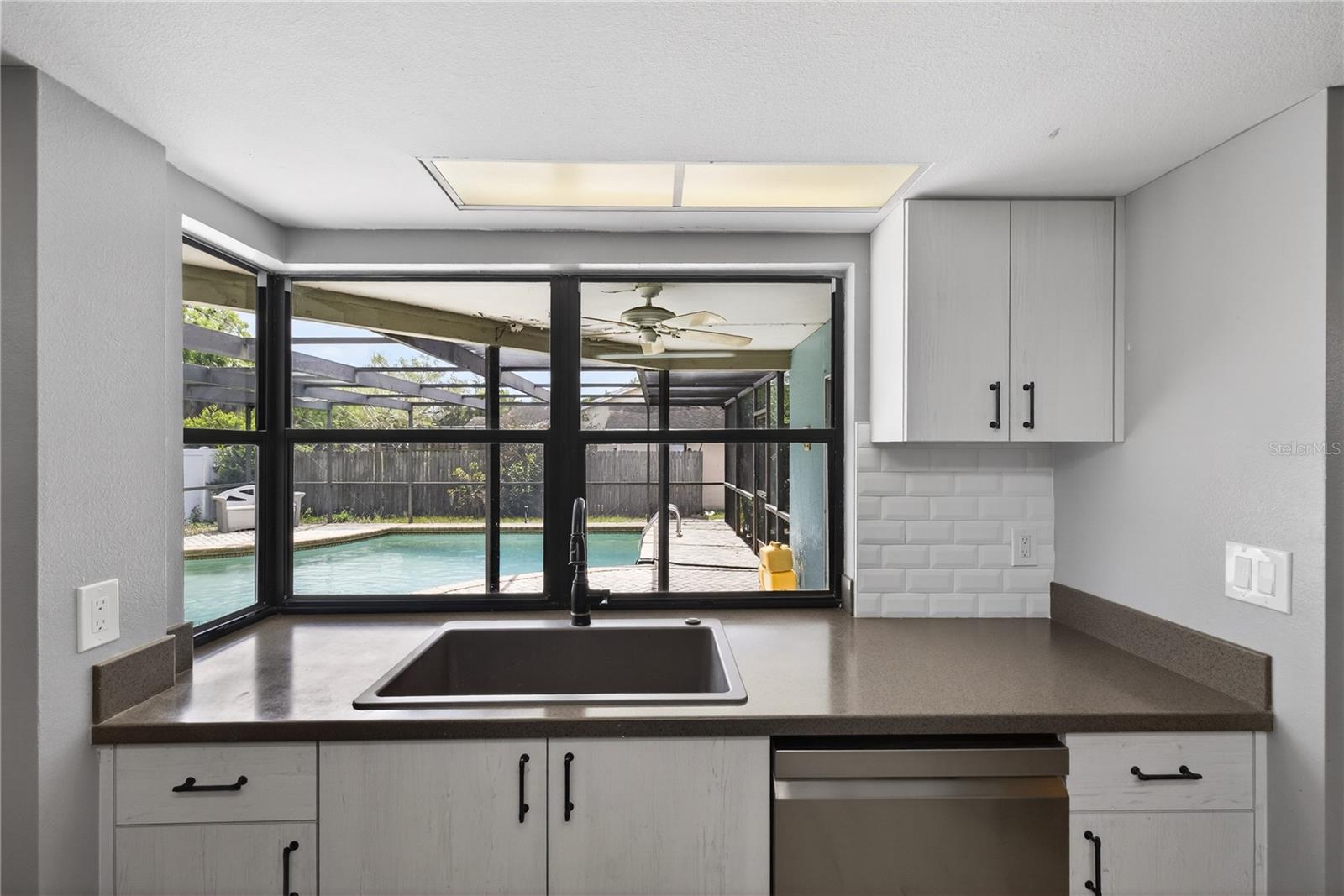 Image 7 of 23 For 7226 Bramblewood Drive