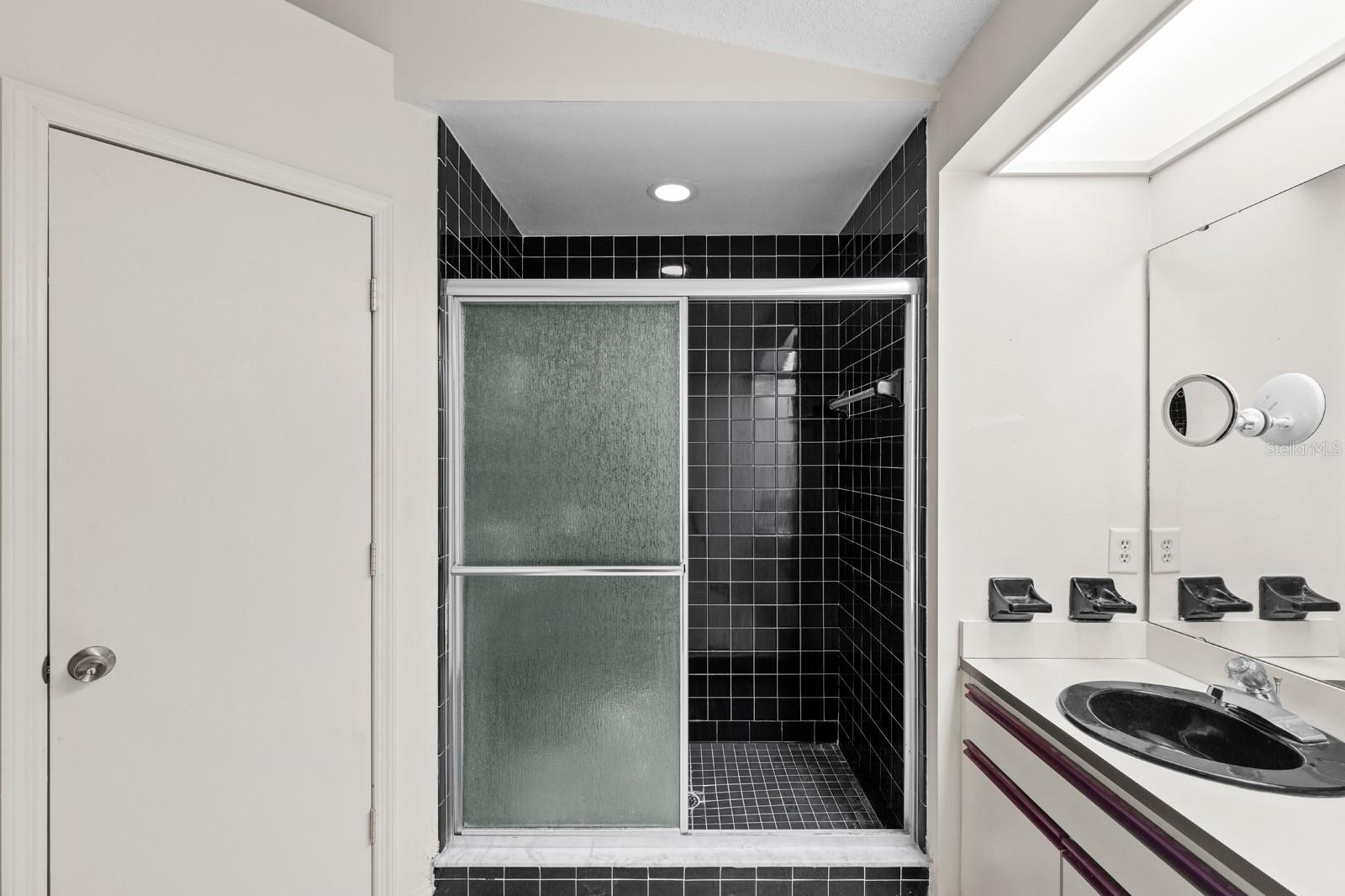 Image 13 of 37 For 7710 Nature Trail