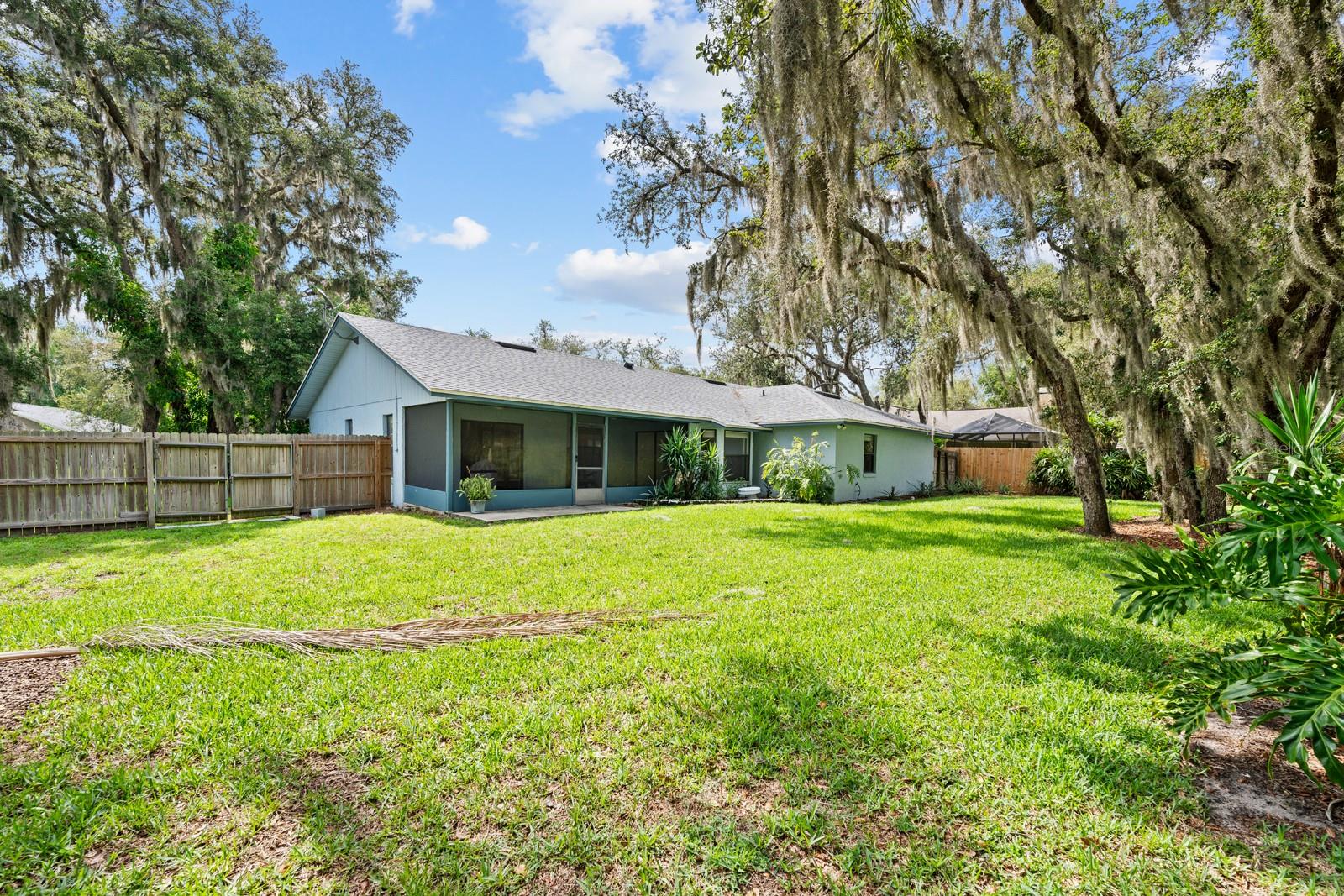 Image 17 of 37 For 7710 Nature Trail