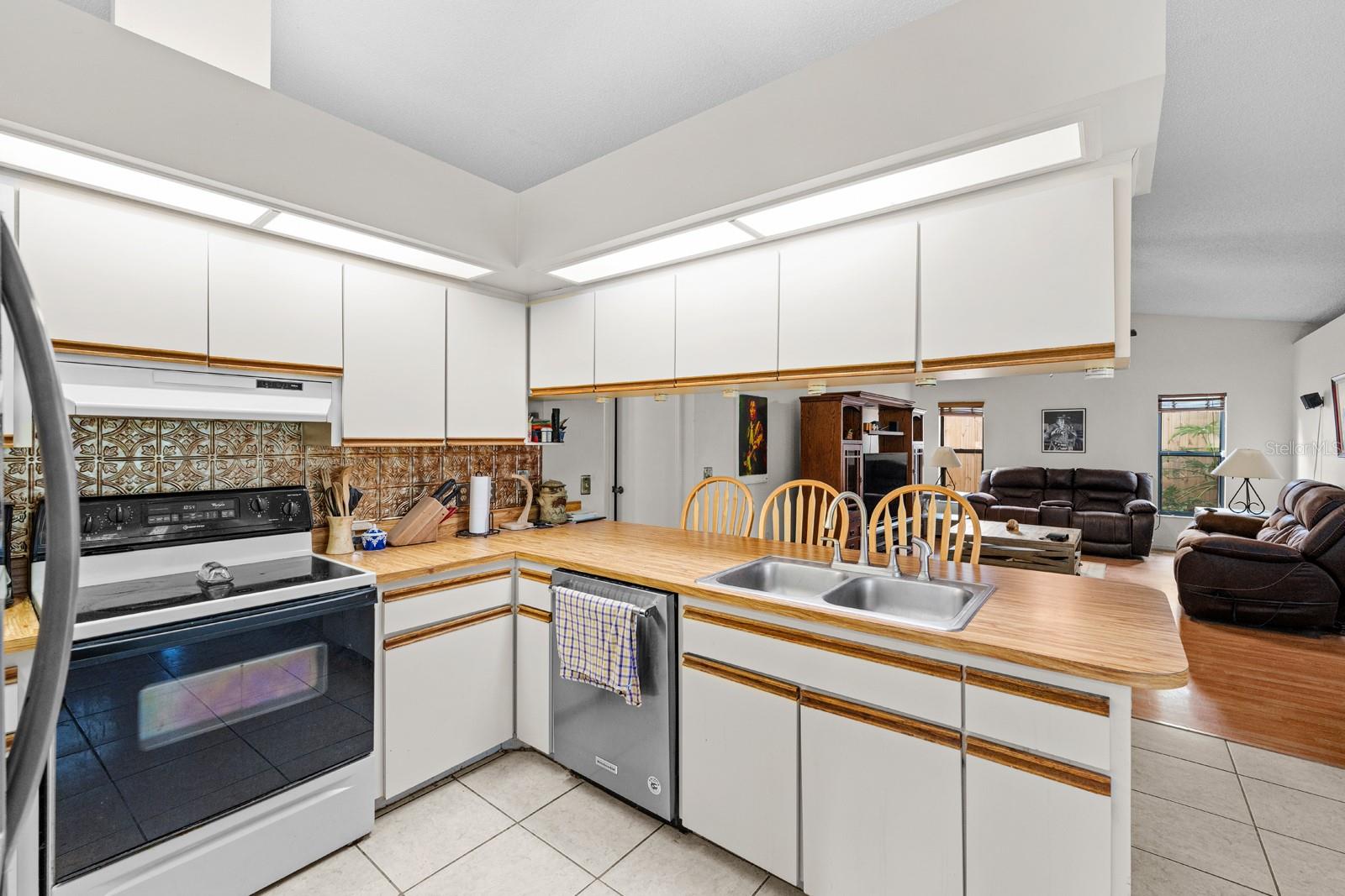 Image 31 of 37 For 7710 Nature Trail