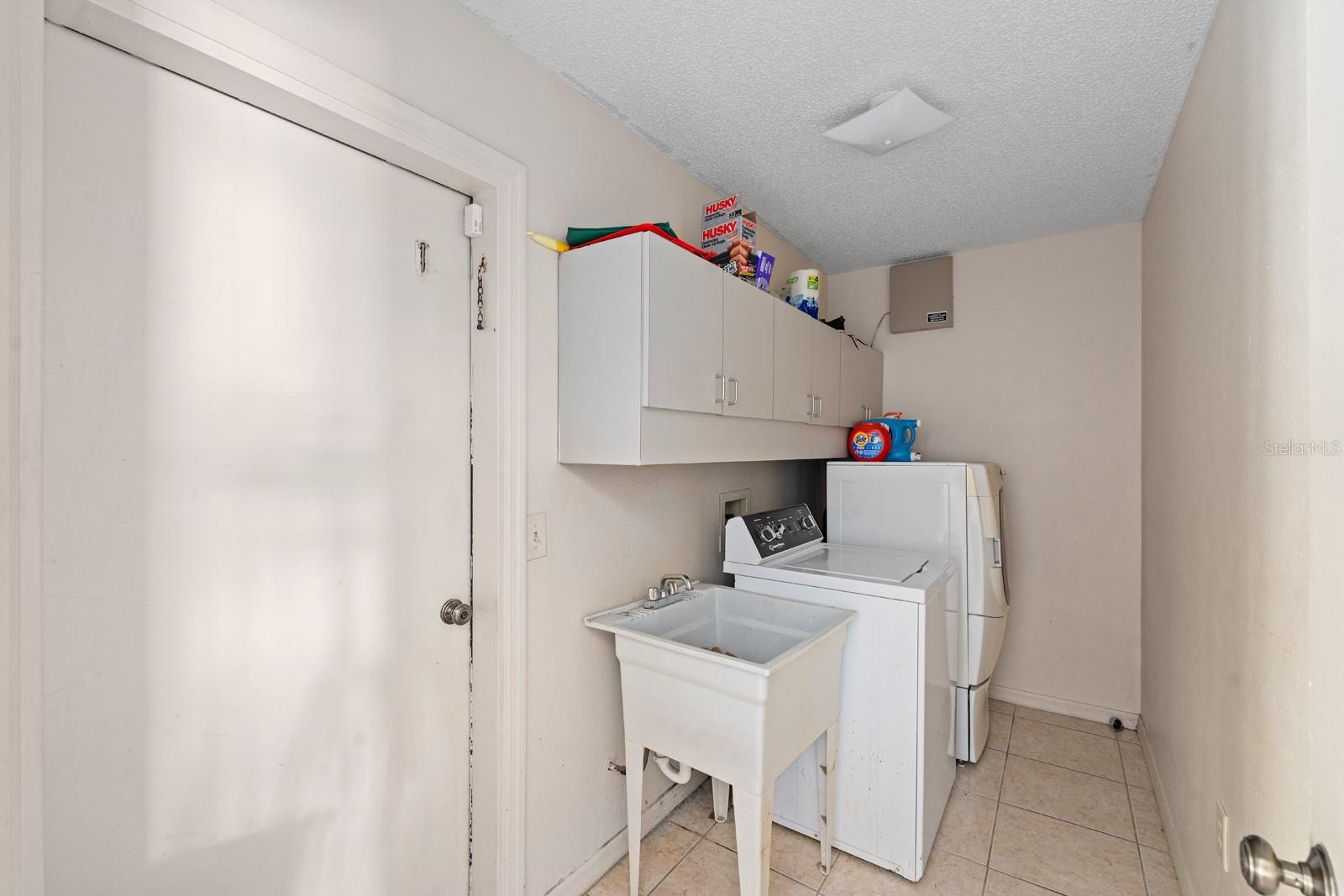 Image 32 of 37 For 7710 Nature Trail