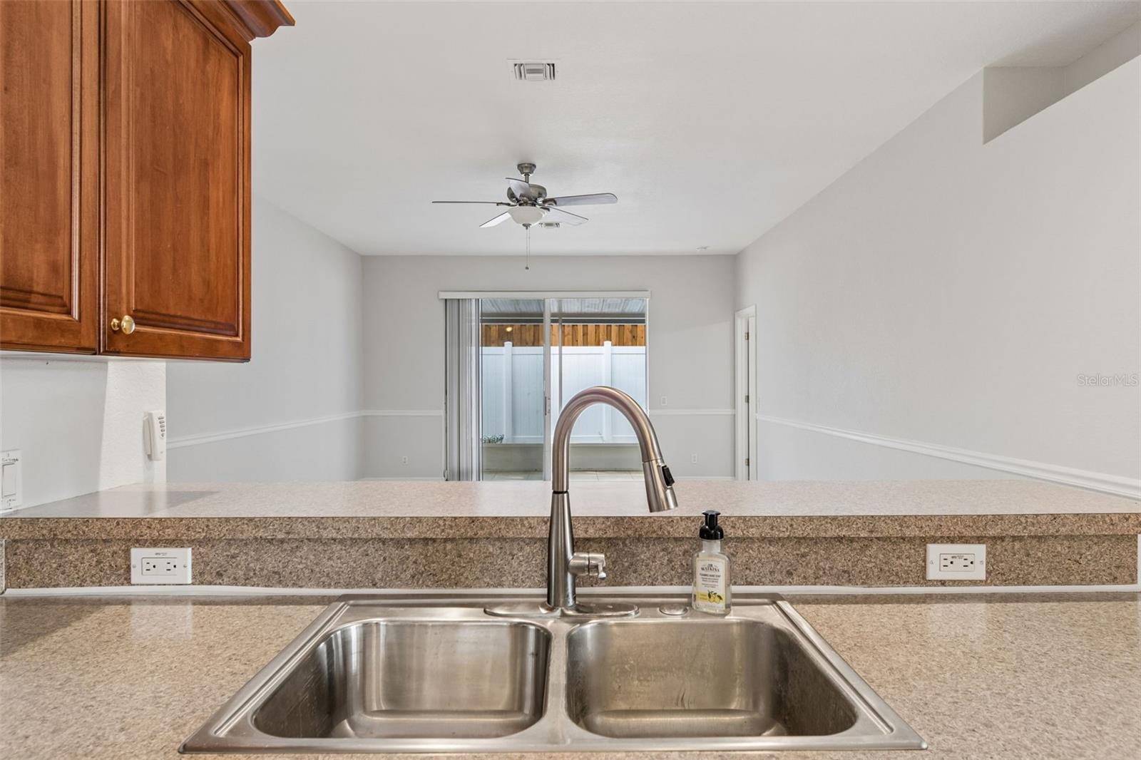 Image 21 of 86 For 1208 Dr Ml King Jr Street N