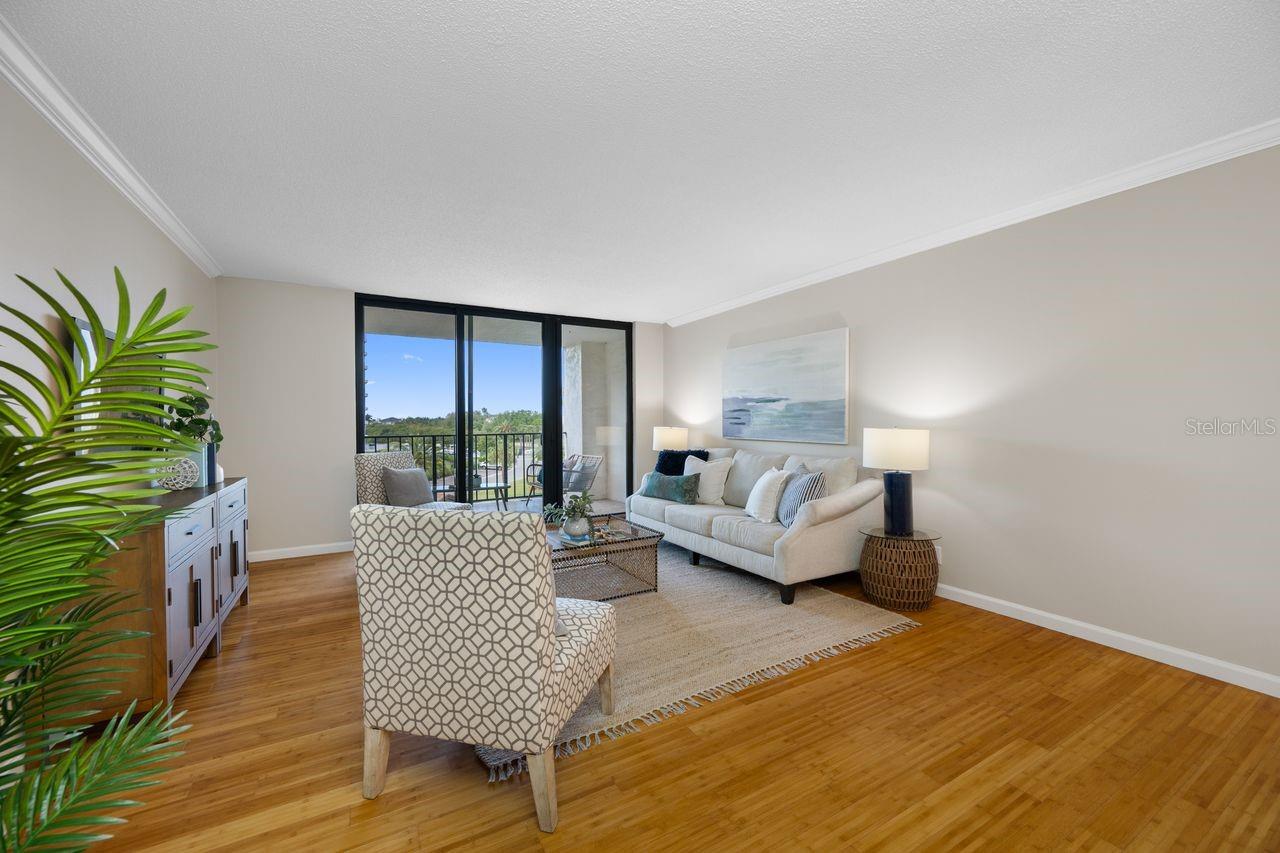 Image 16 of 38 For 100 Oakmont Lane 402