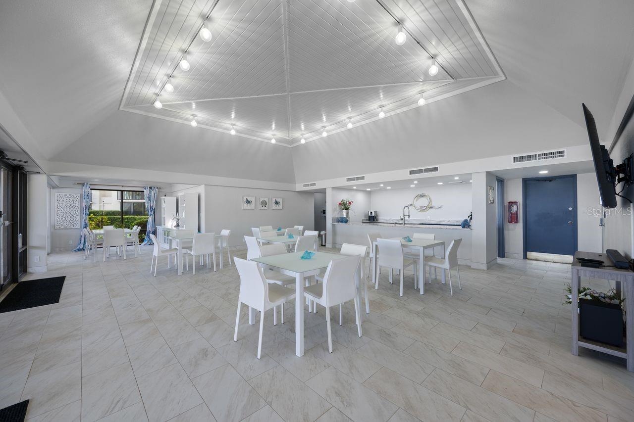 Image 29 of 38 For 100 Oakmont Lane 402