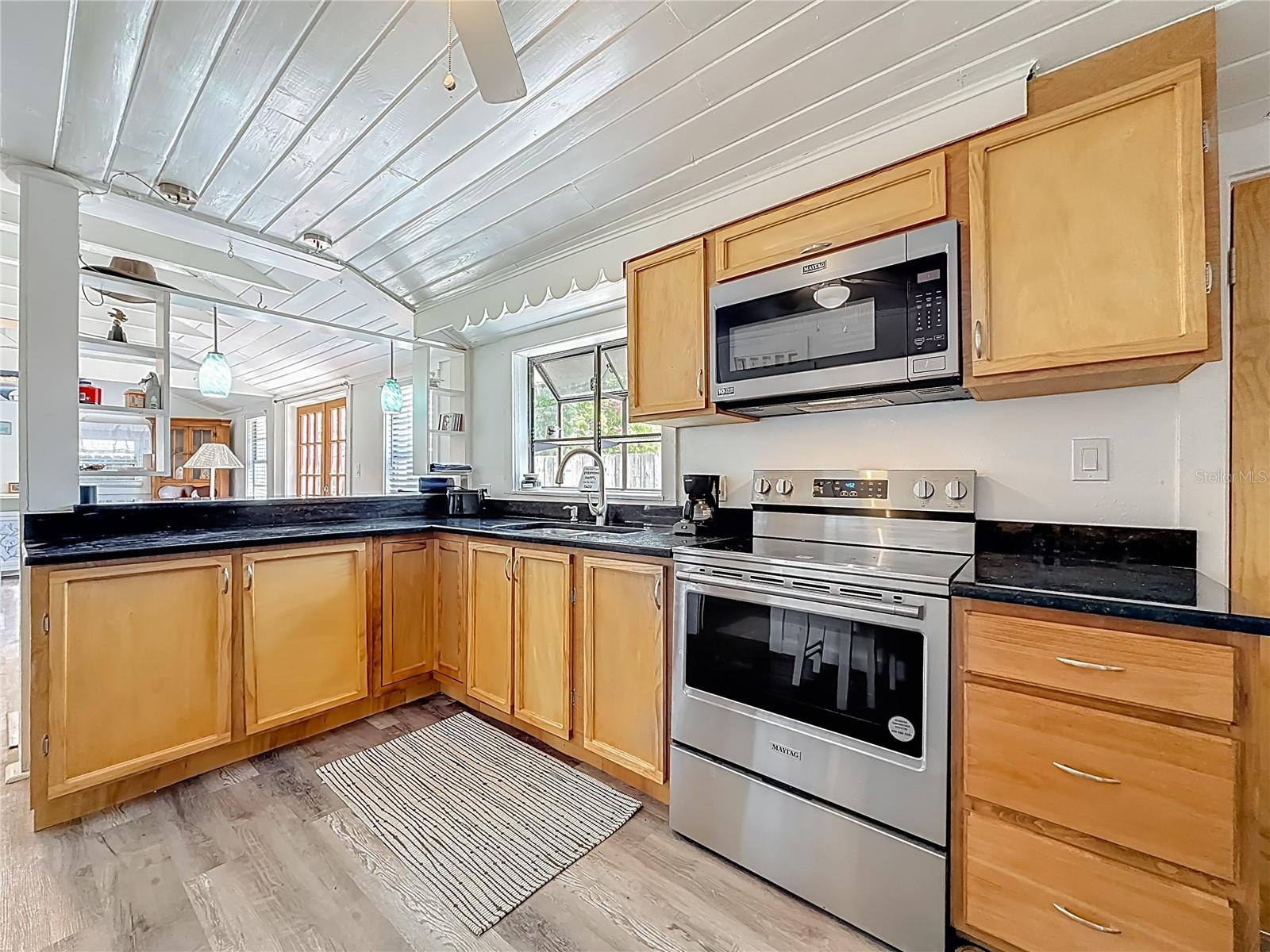 Image 14 of 56 For 129 94th Avenue