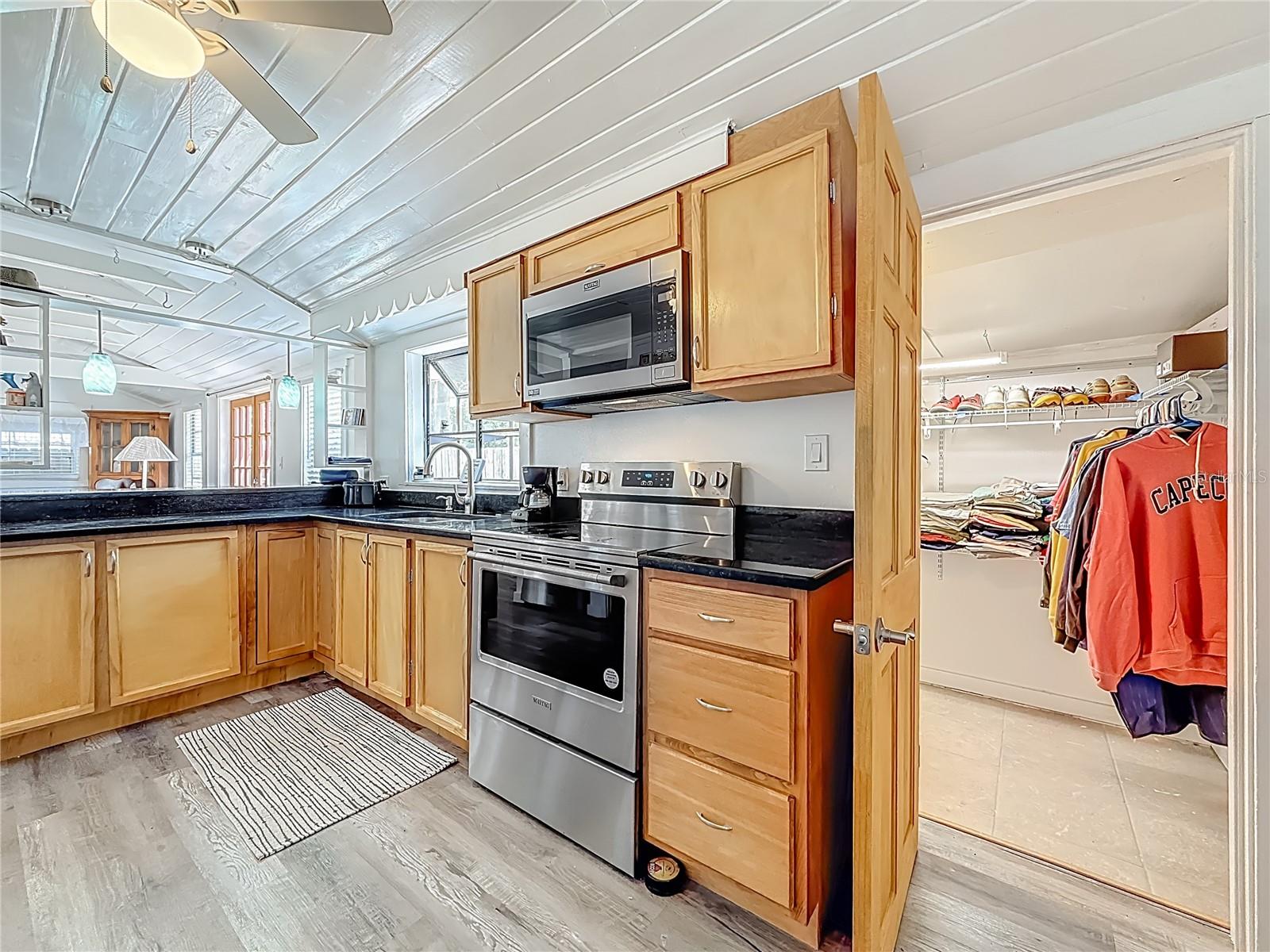 Image 16 of 56 For 129 94th Avenue