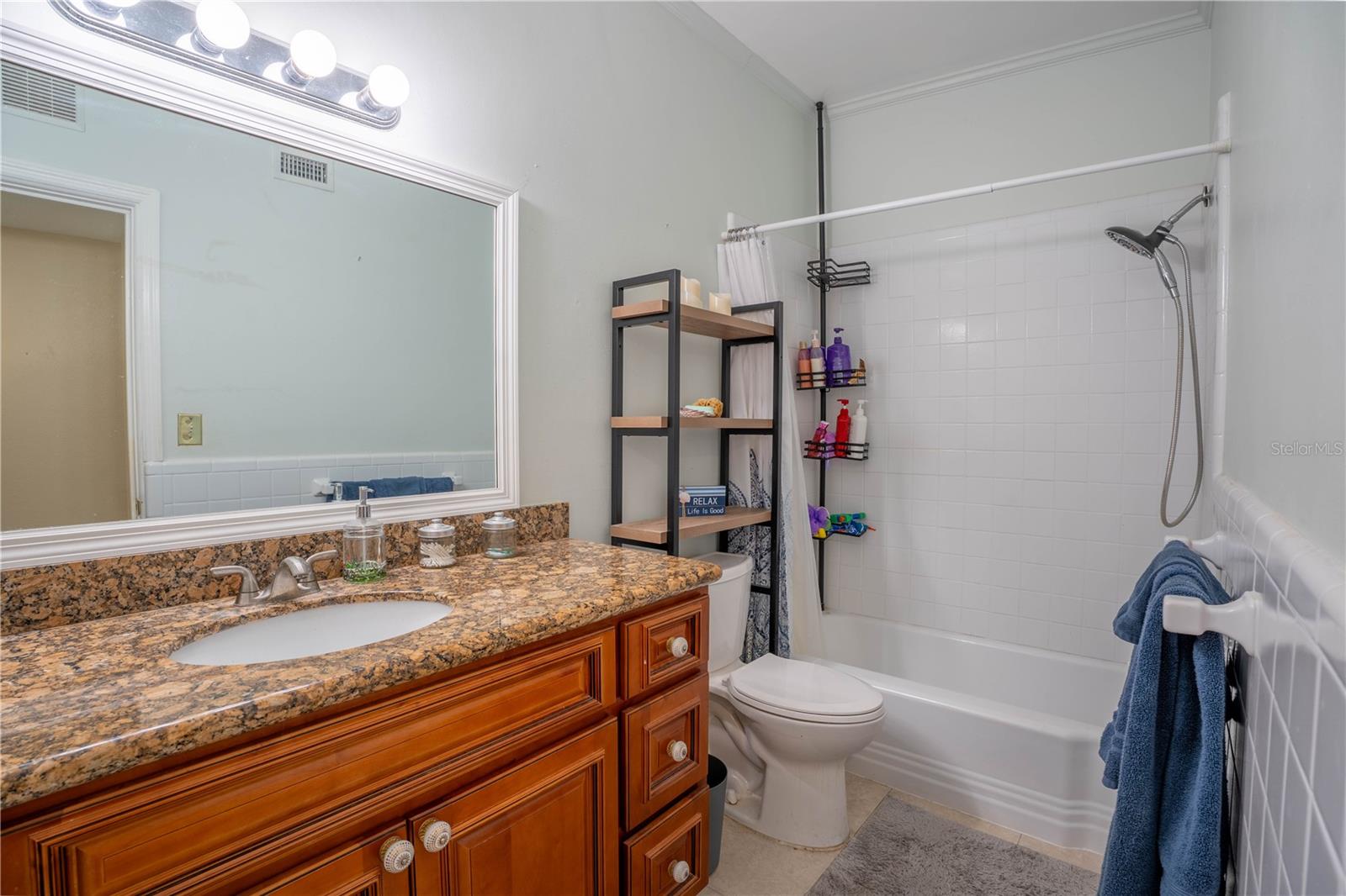 Image 23 of 45 For 12425 136th Lane