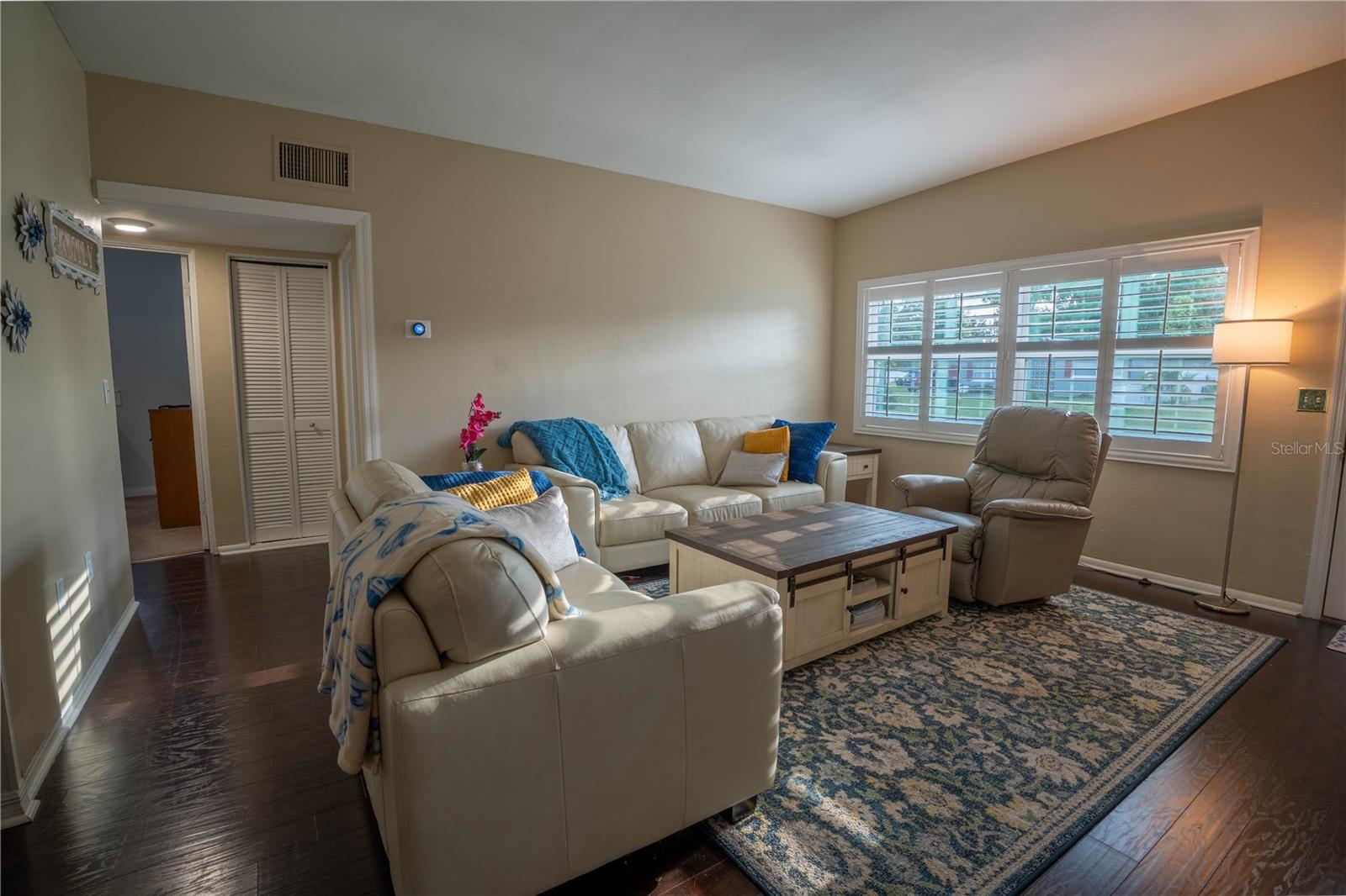 Image 4 of 45 For 12425 136th Lane