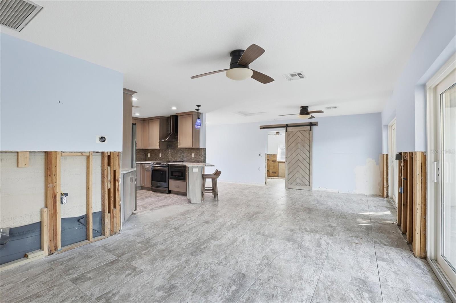 Image 10 of 61 For 302 Georgia Avenue