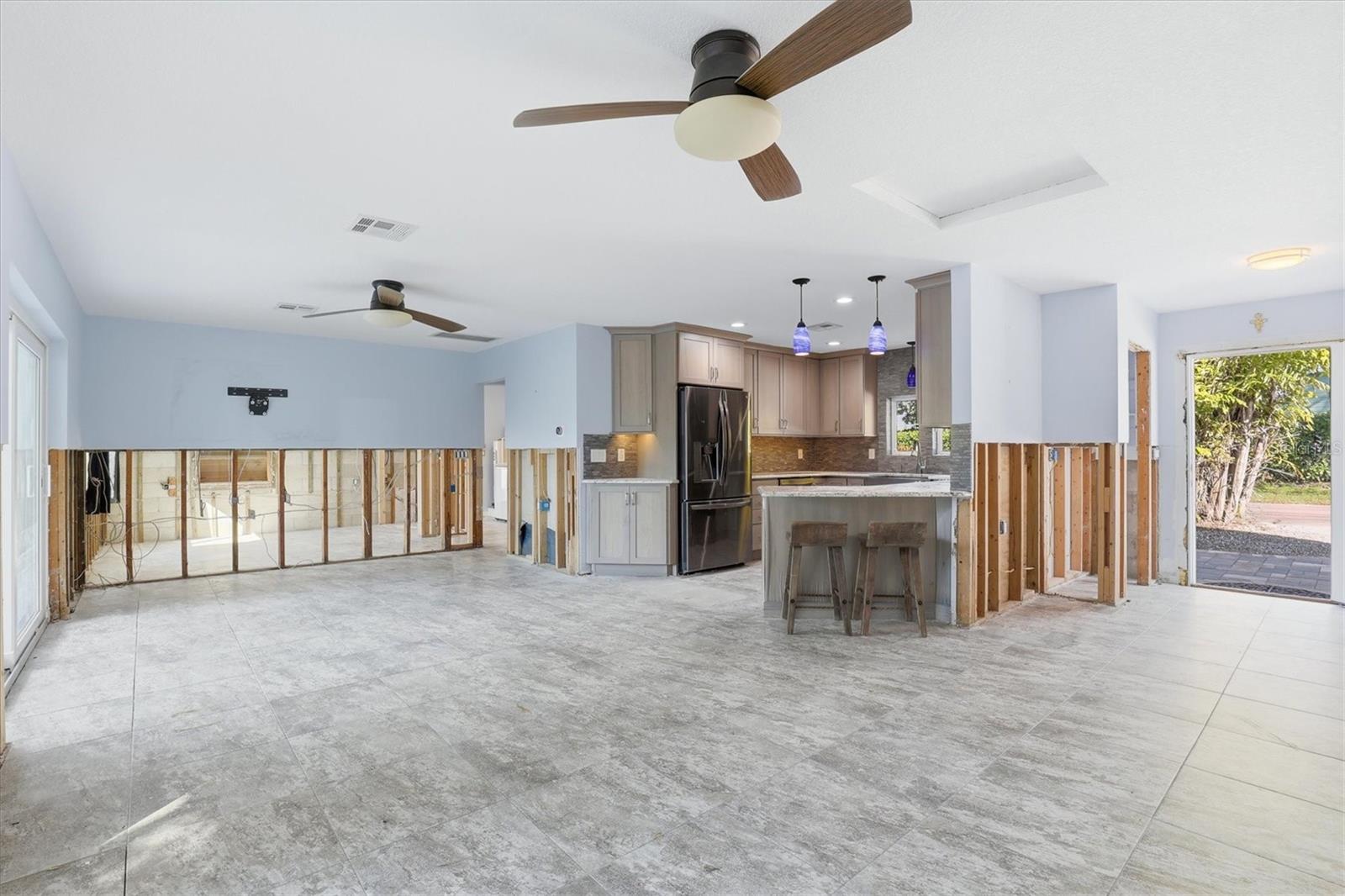 Image 12 of 61 For 302 Georgia Avenue