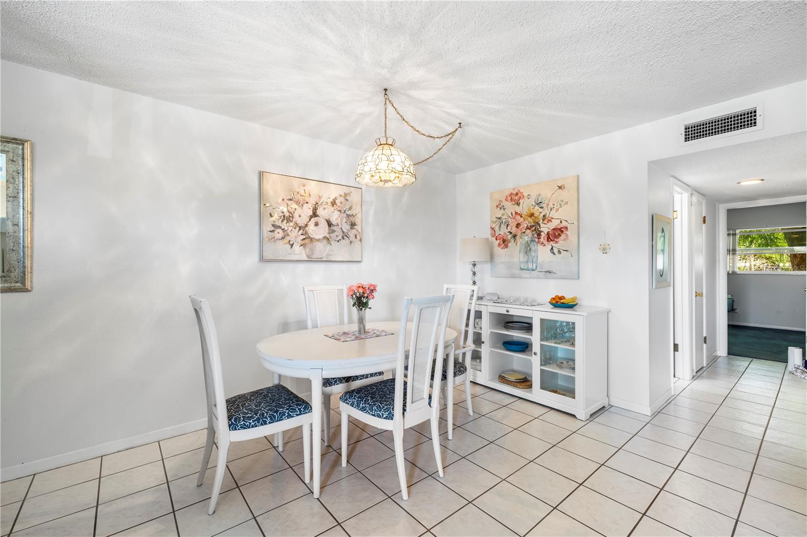 Image 14 of 40 For 2525 Bay Drive C21