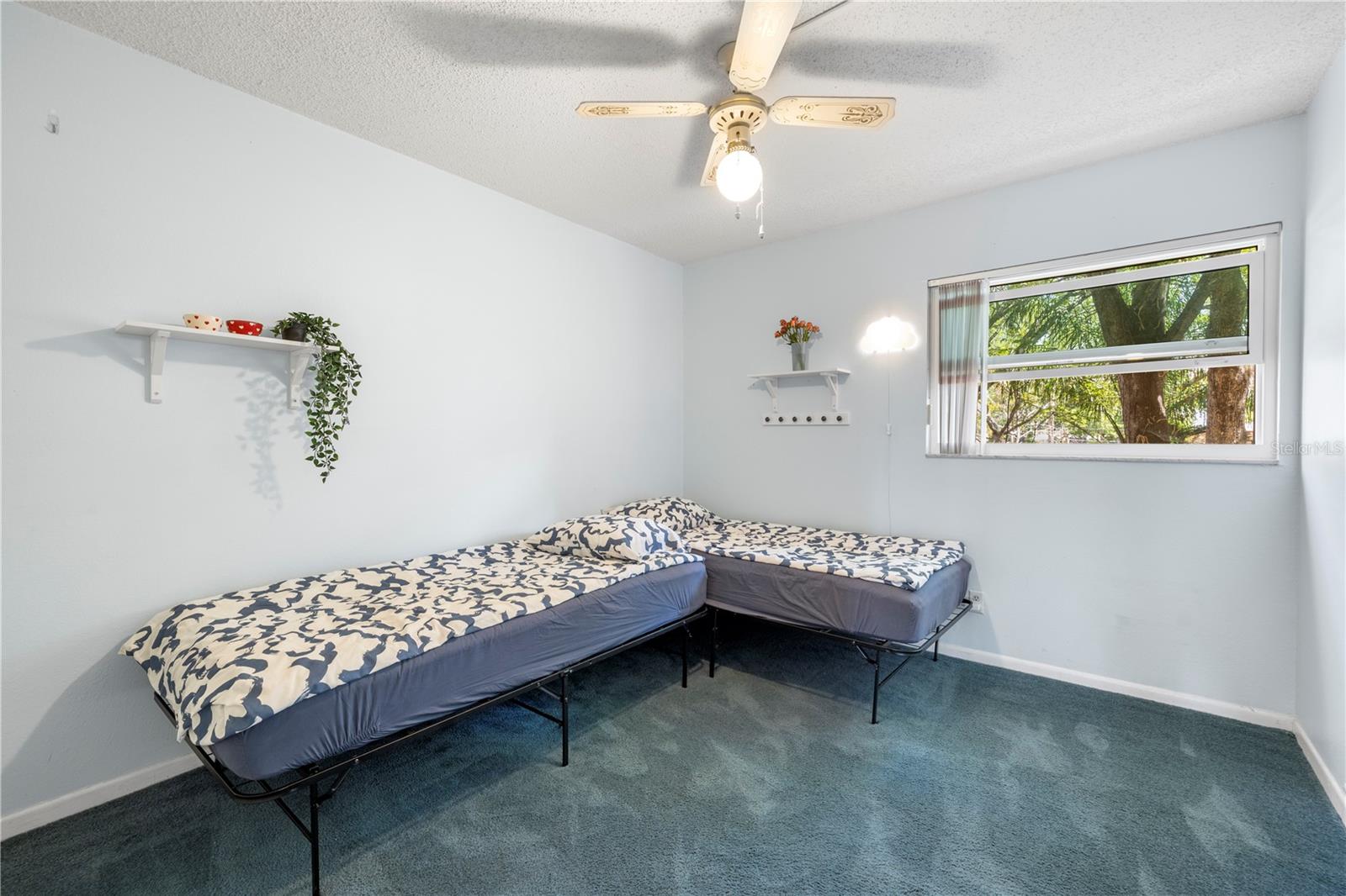 Image 26 of 40 For 2525 Bay Drive C21