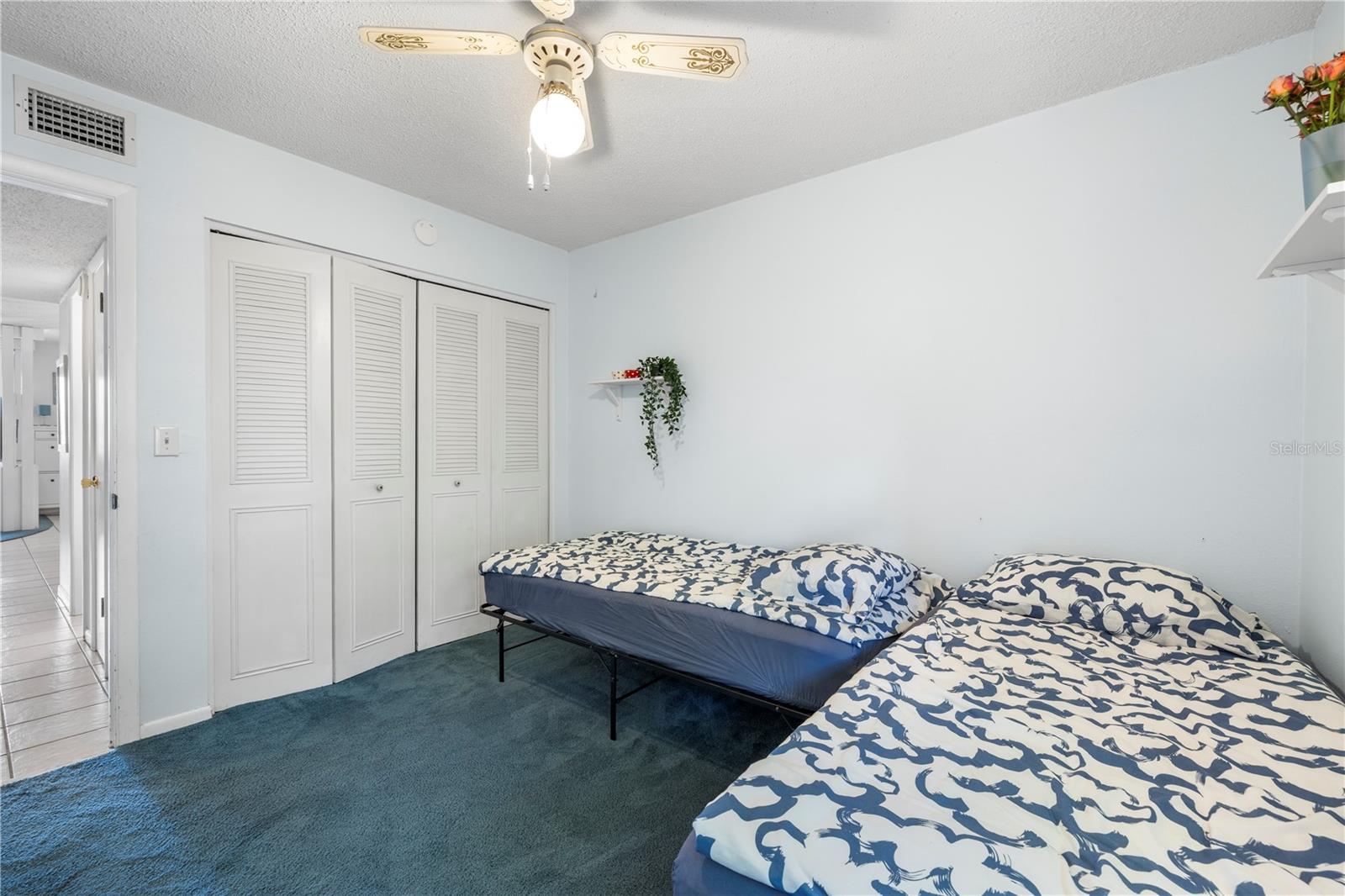 Image 27 of 40 For 2525 Bay Drive C21