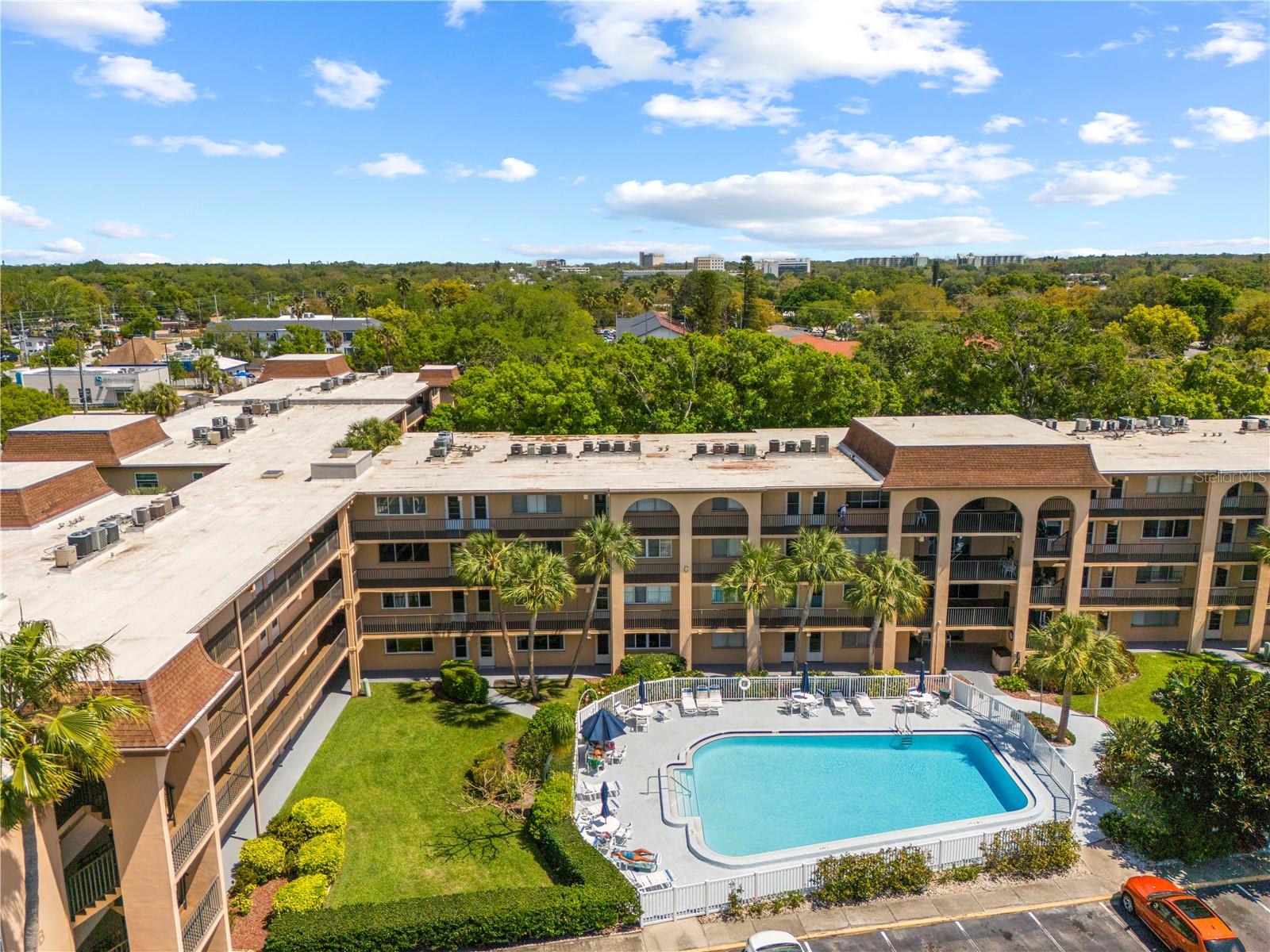 Image 31 of 40 For 2525 Bay Drive C21