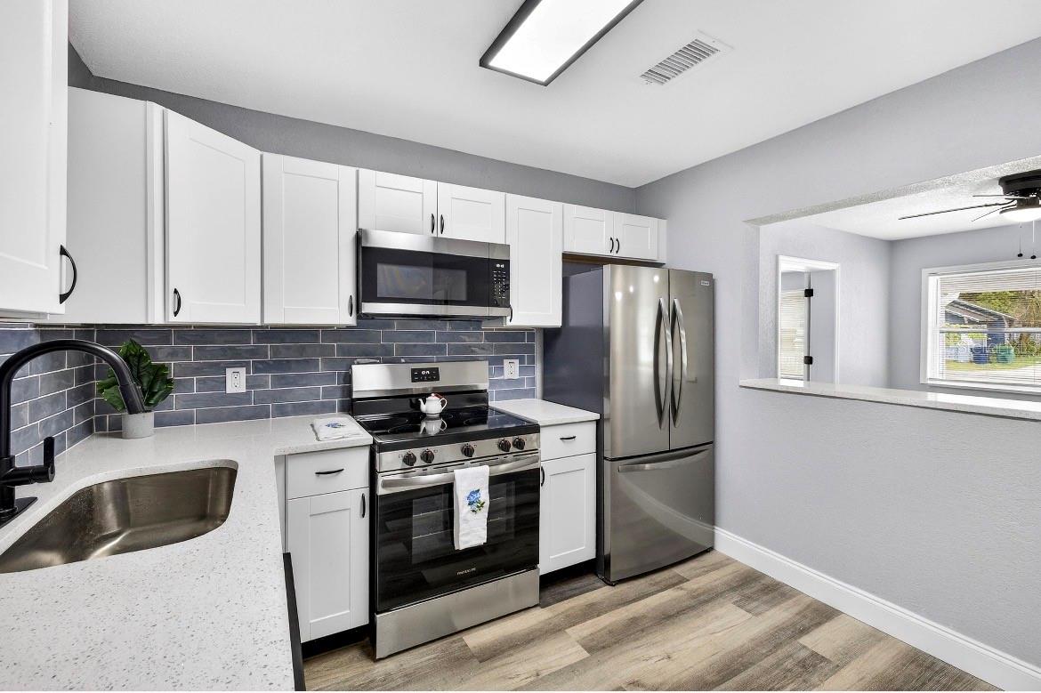 Listing photo id 3 for 6916 Orleans Avenue