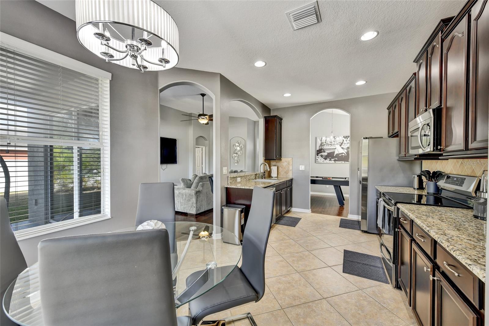 Image 11 of 40 For 7514 Forest Mere Drive