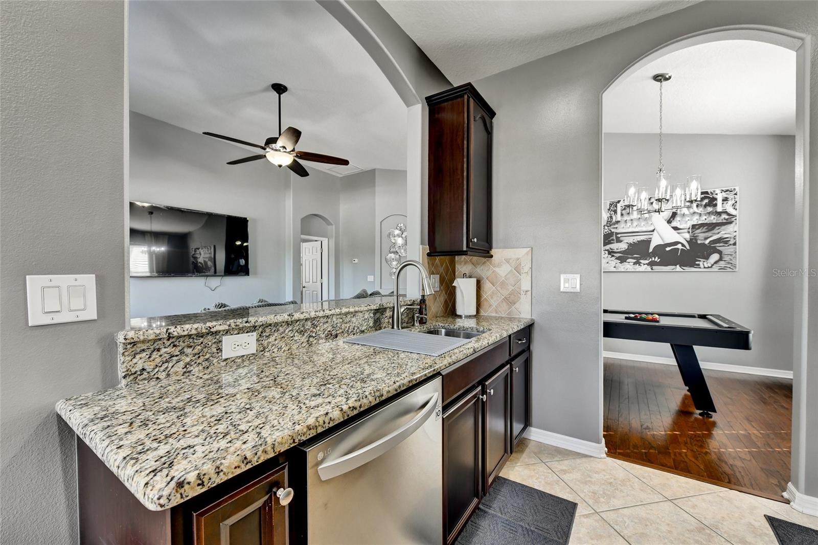 Image 13 of 40 For 7514 Forest Mere Drive