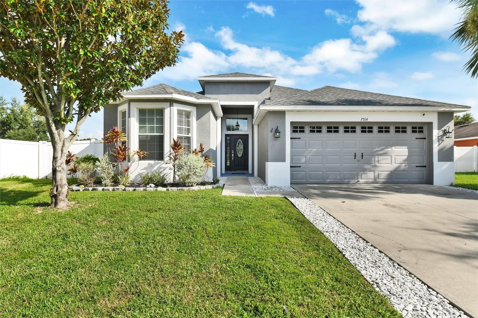 Image 2 of 40 For 7514 Forest Mere Drive