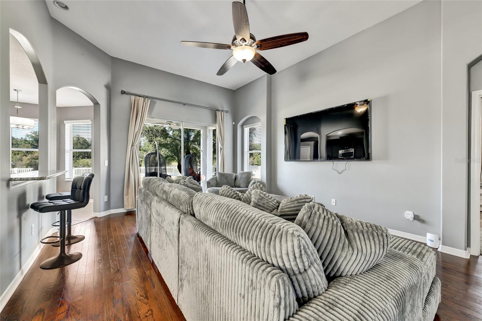 Image 8 of 40 For 7514 Forest Mere Drive