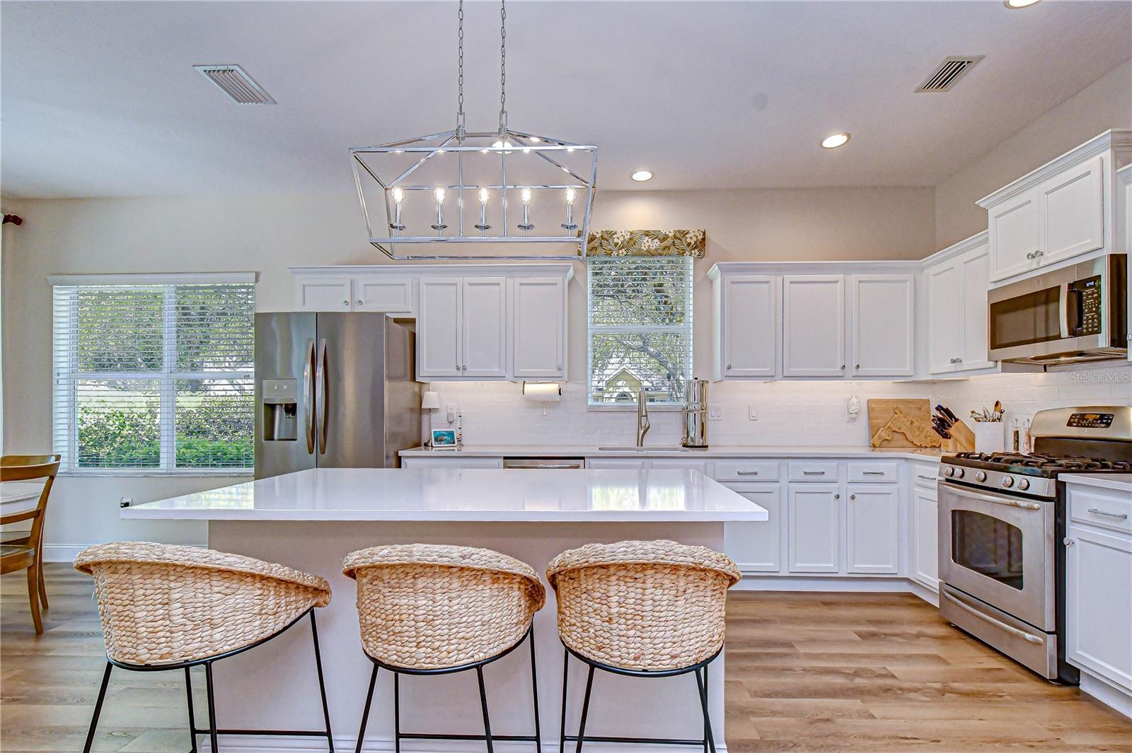 Image 12 of 38 For 15827 Starling Water Drive