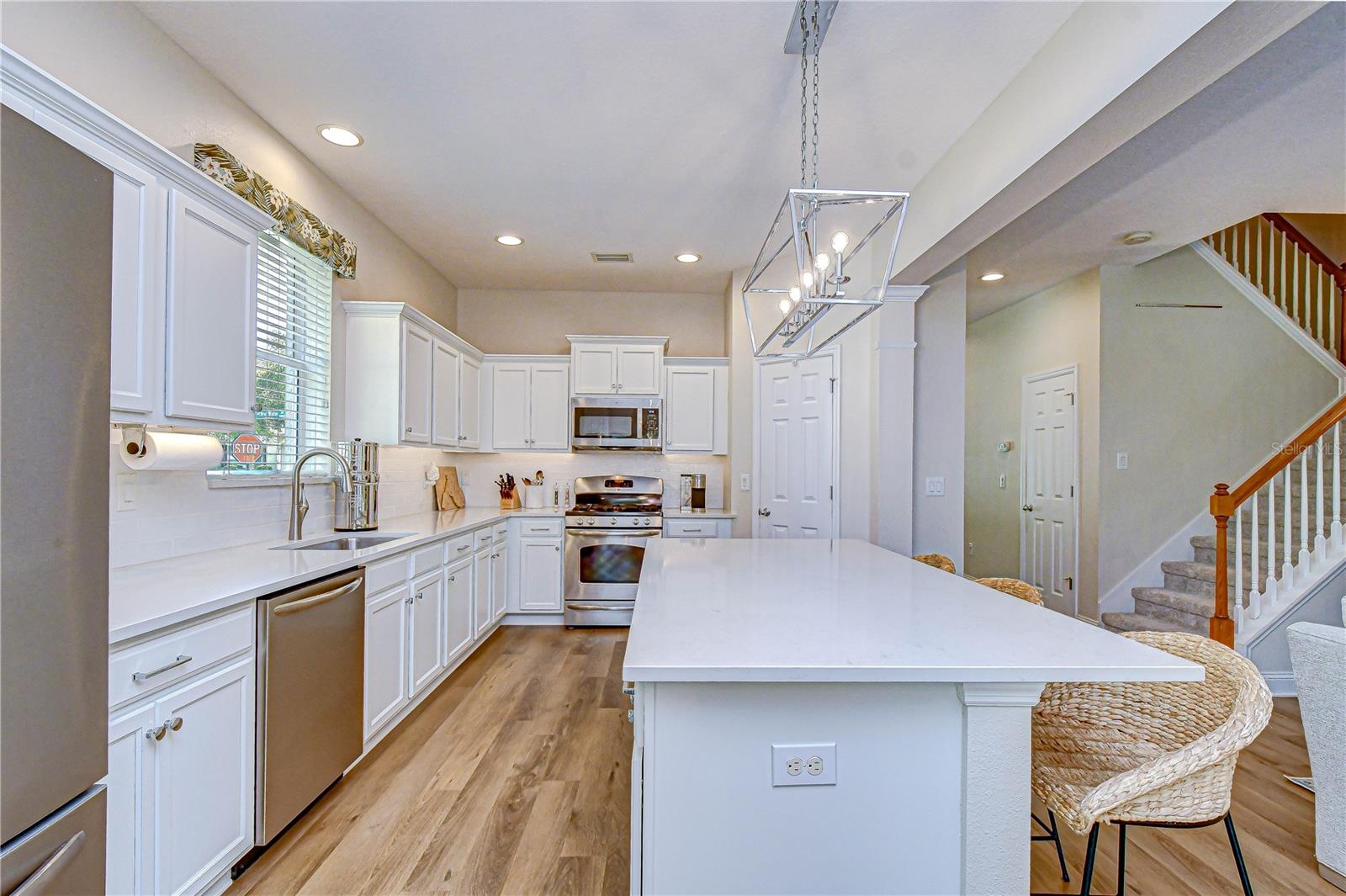 Image 14 of 38 For 15827 Starling Water Drive