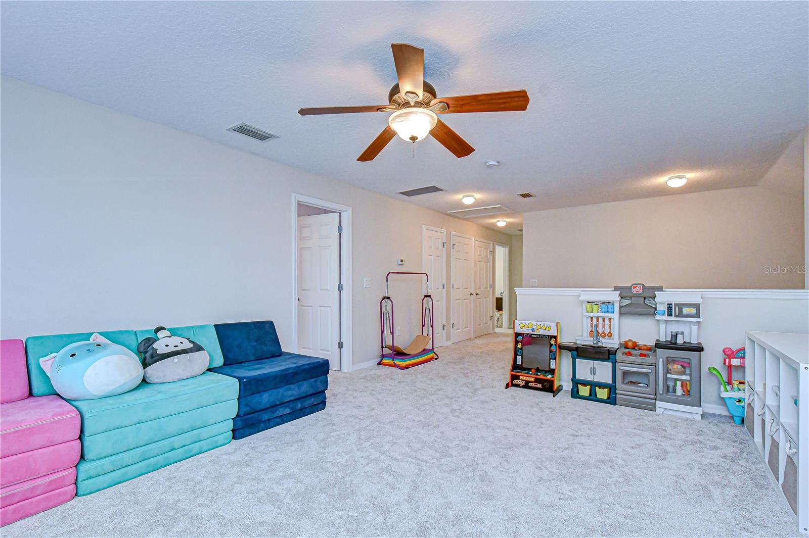 Image 22 of 38 For 15827 Starling Water Drive