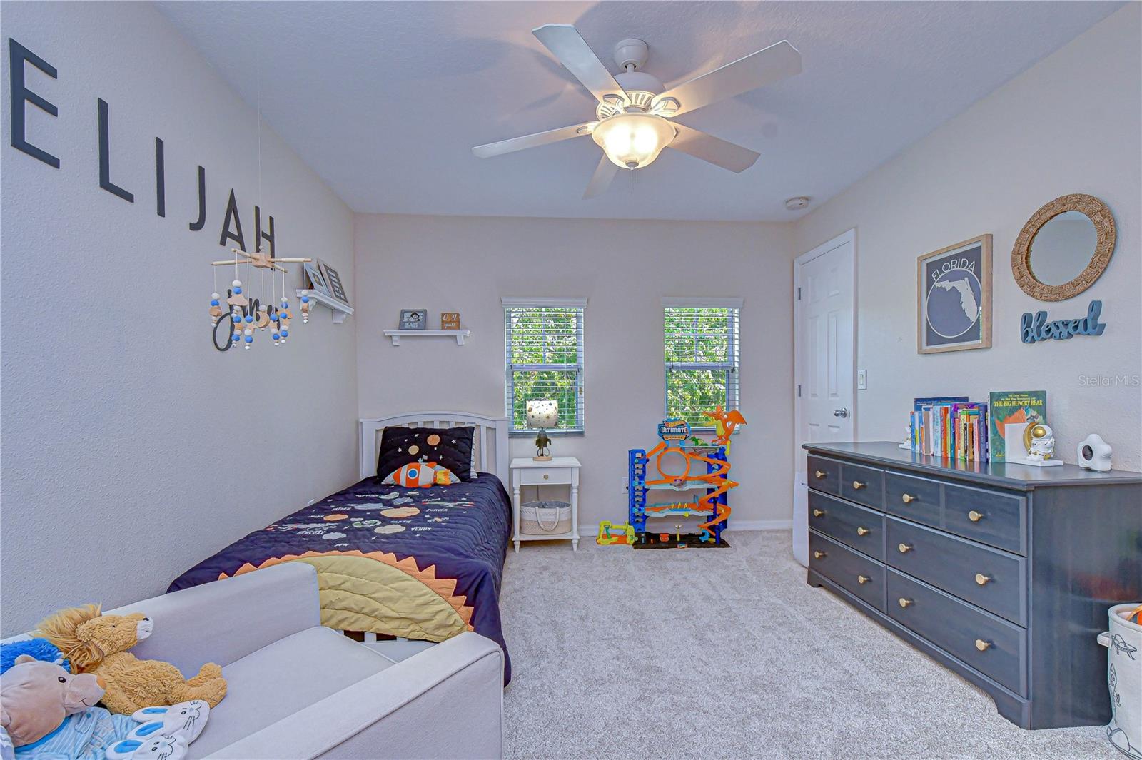 Image 28 of 38 For 15827 Starling Water Drive