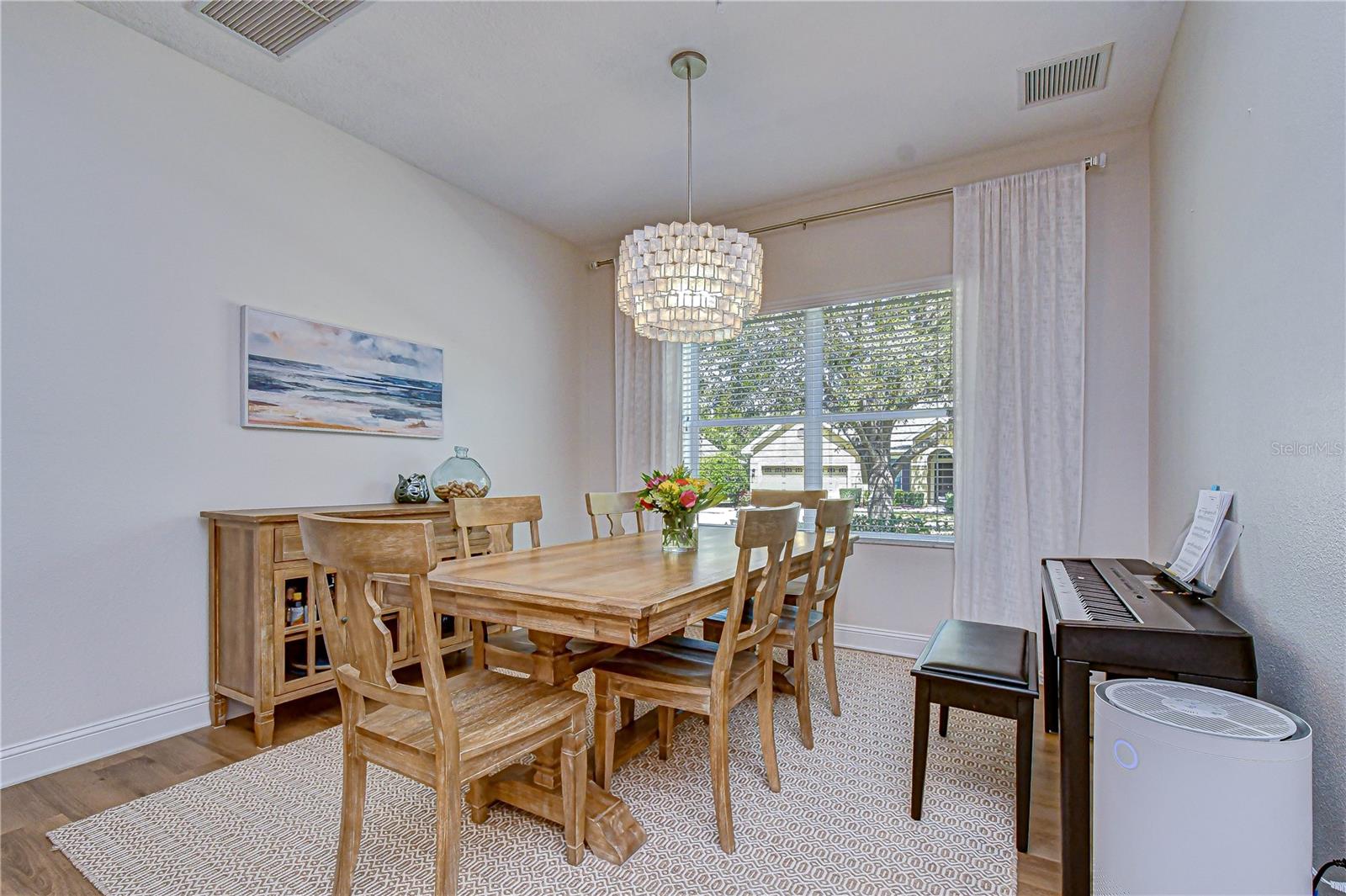 Image 7 of 38 For 15827 Starling Water Drive